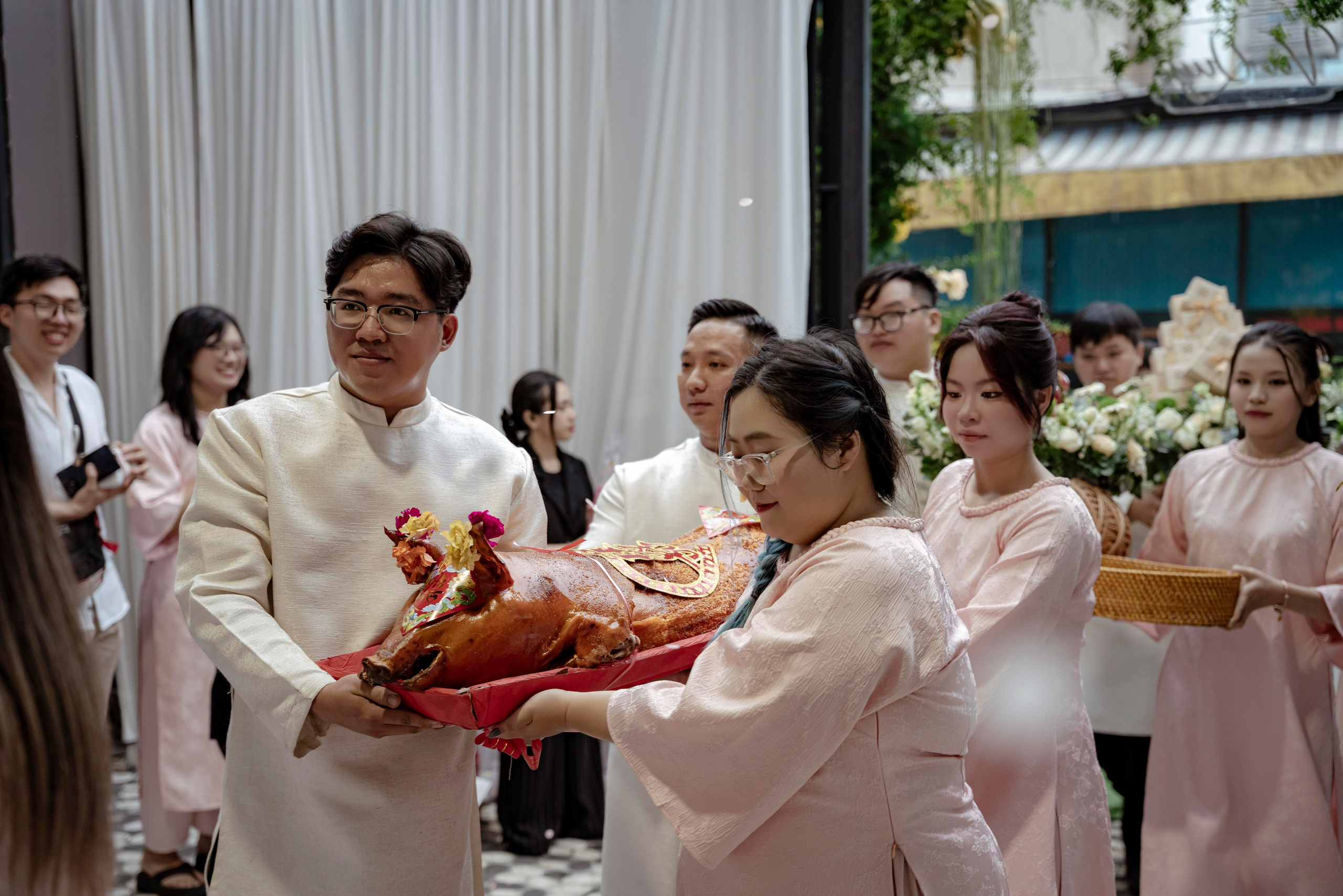 JOE & MIA. WEDDING PHOTOGRAPHER IN VIETNAM
