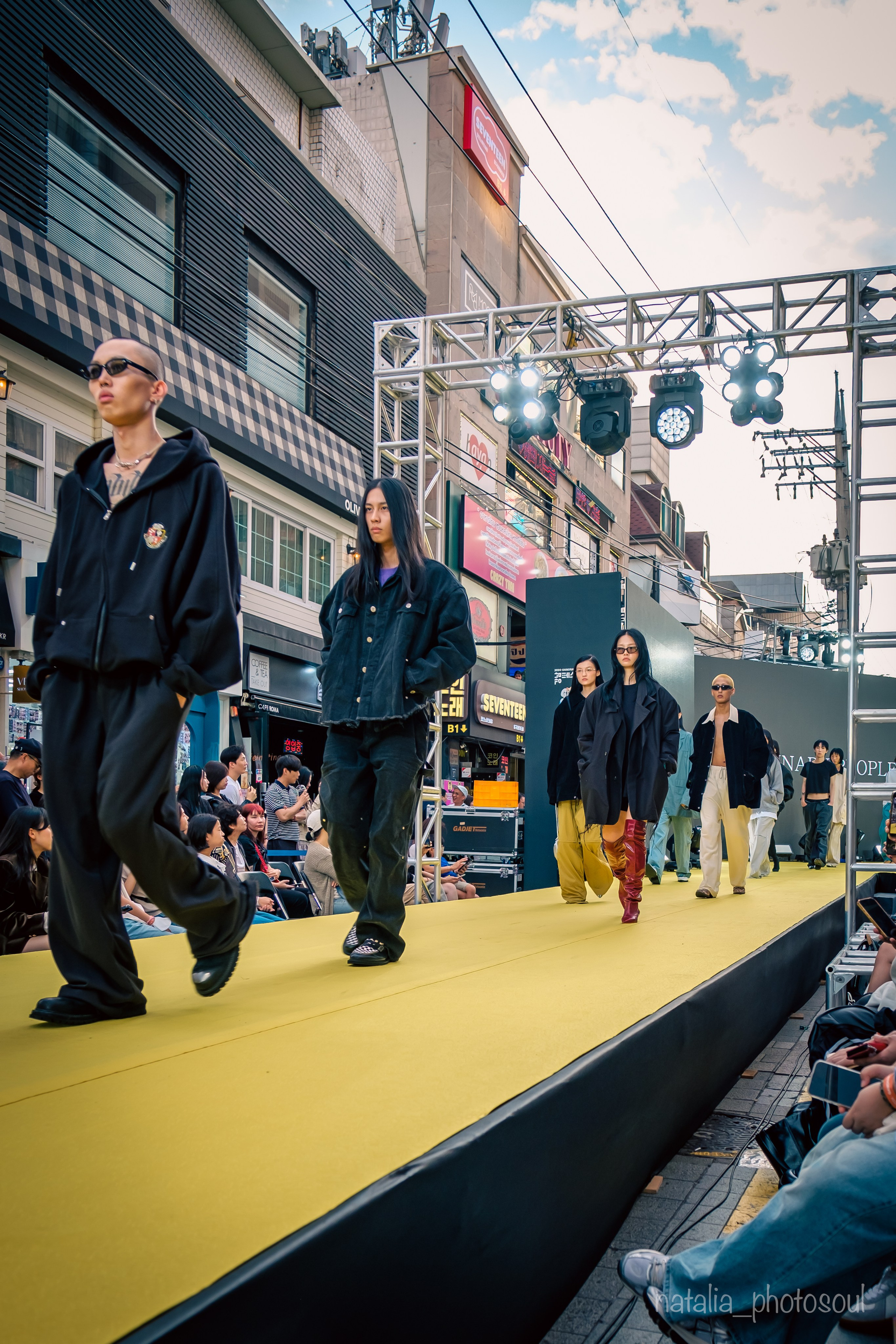 GANGNAM FASHION FESTA 2024: ORDINARY PEOPLE. Photographer in Seoul Dobrokvashina Natalya