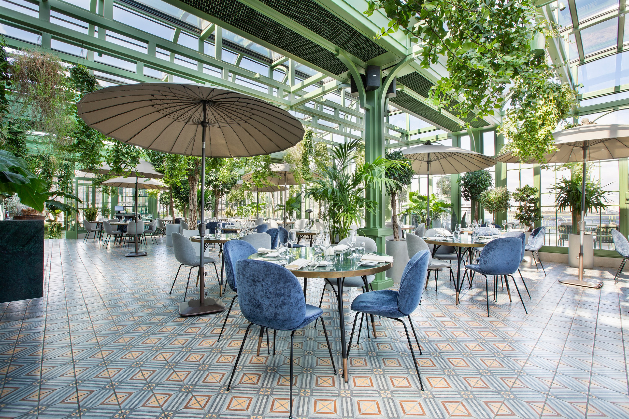 L’Avenue restaurant. Elmar Mustafazadeh Photography