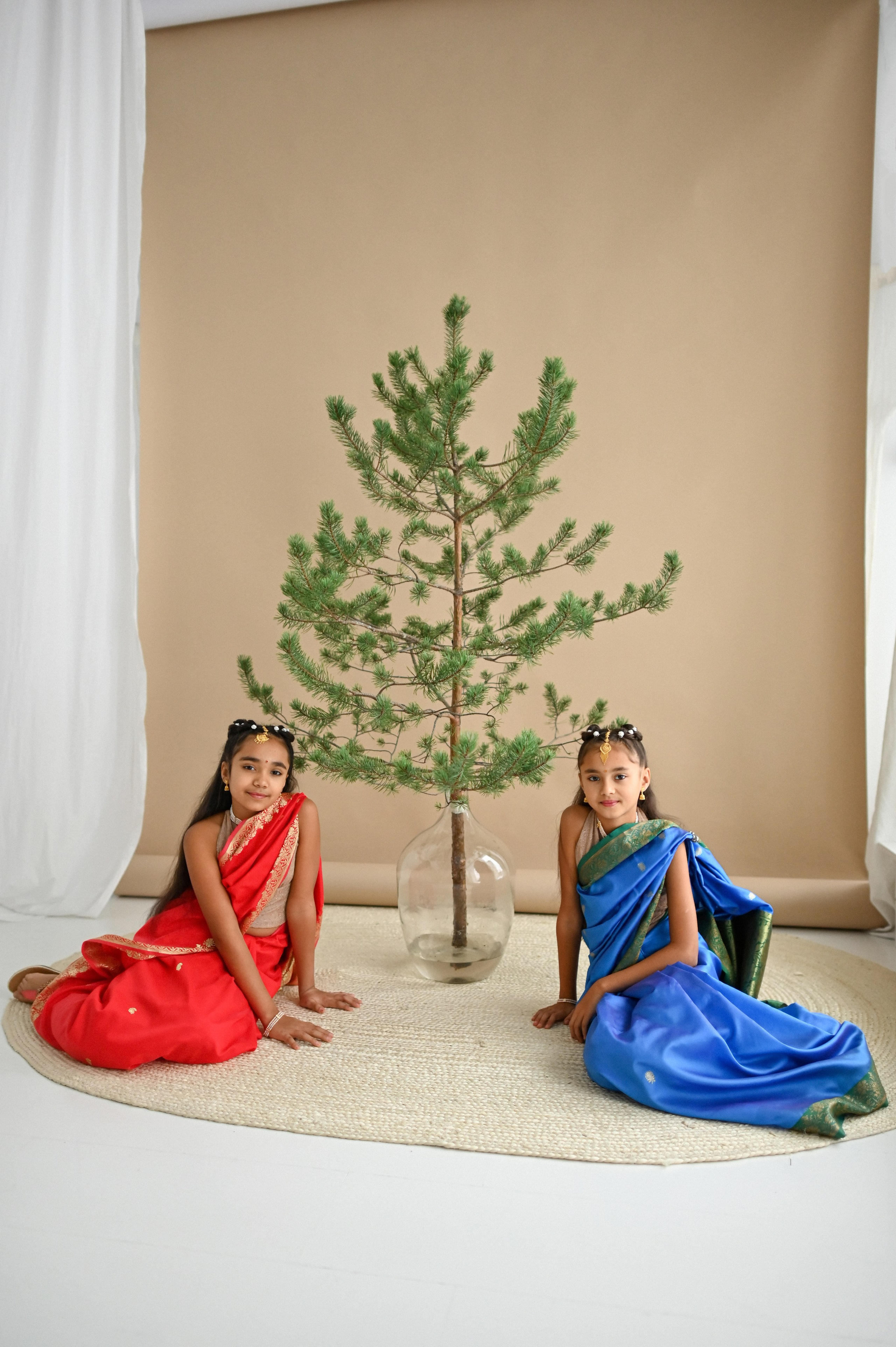 Сестры. Детский и семейный фотограф в финляндии дина пулкка. контент фотограф