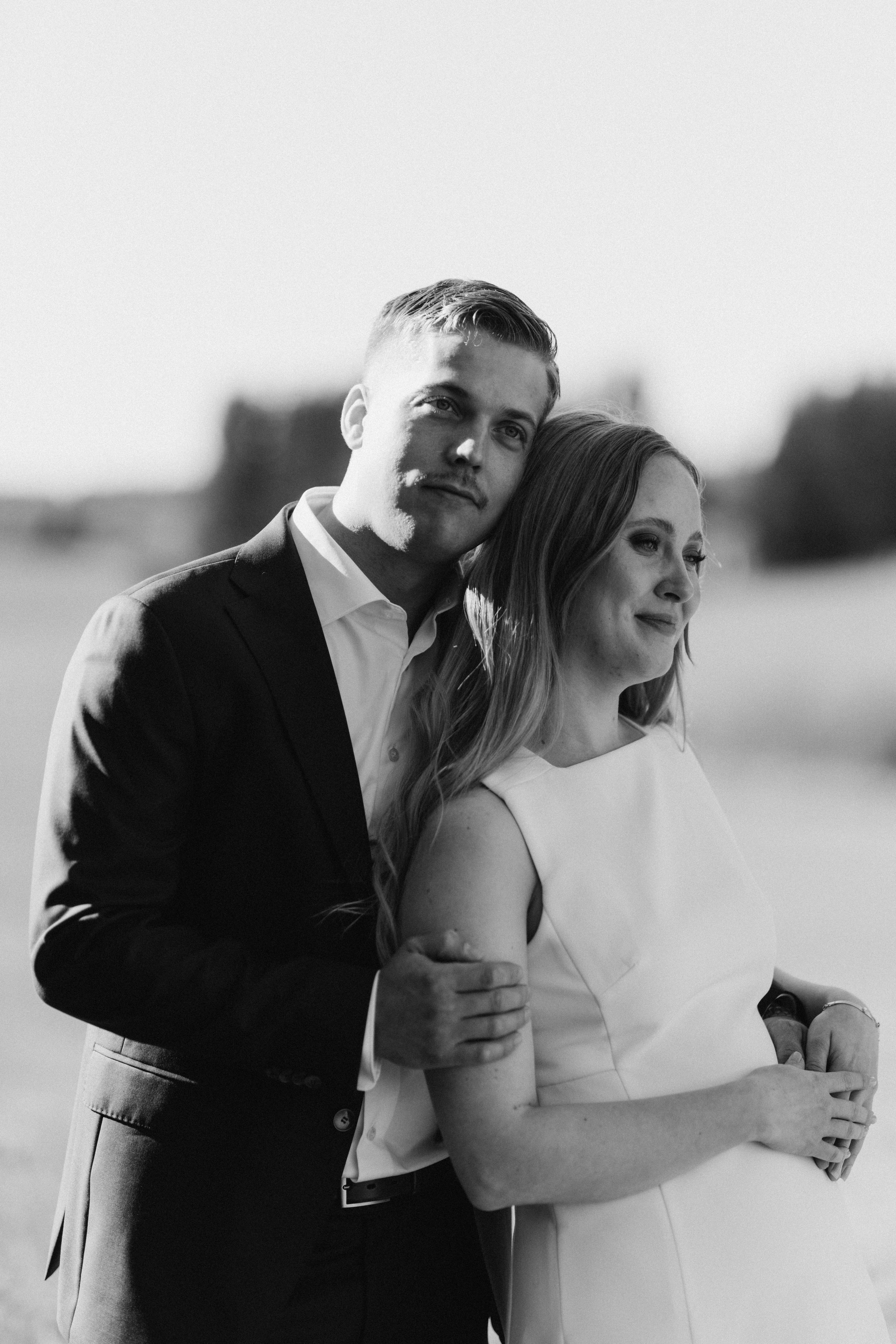 Wedding photo session in Pornainen. Wedding and portrait photographer in Helsinki Vickan O