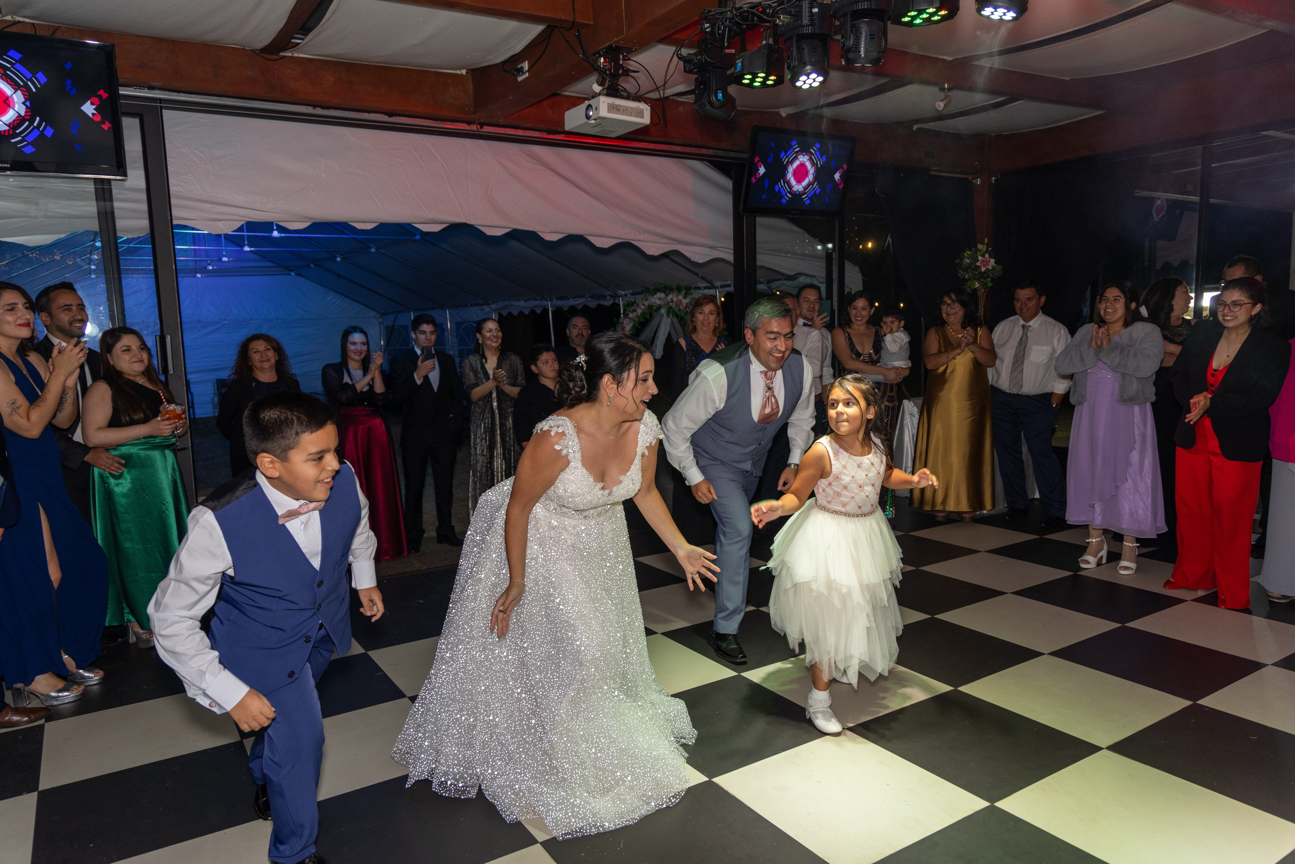 Katherin y Daniel. Dinka & Emilio - El arte de preservar lo que no se repite