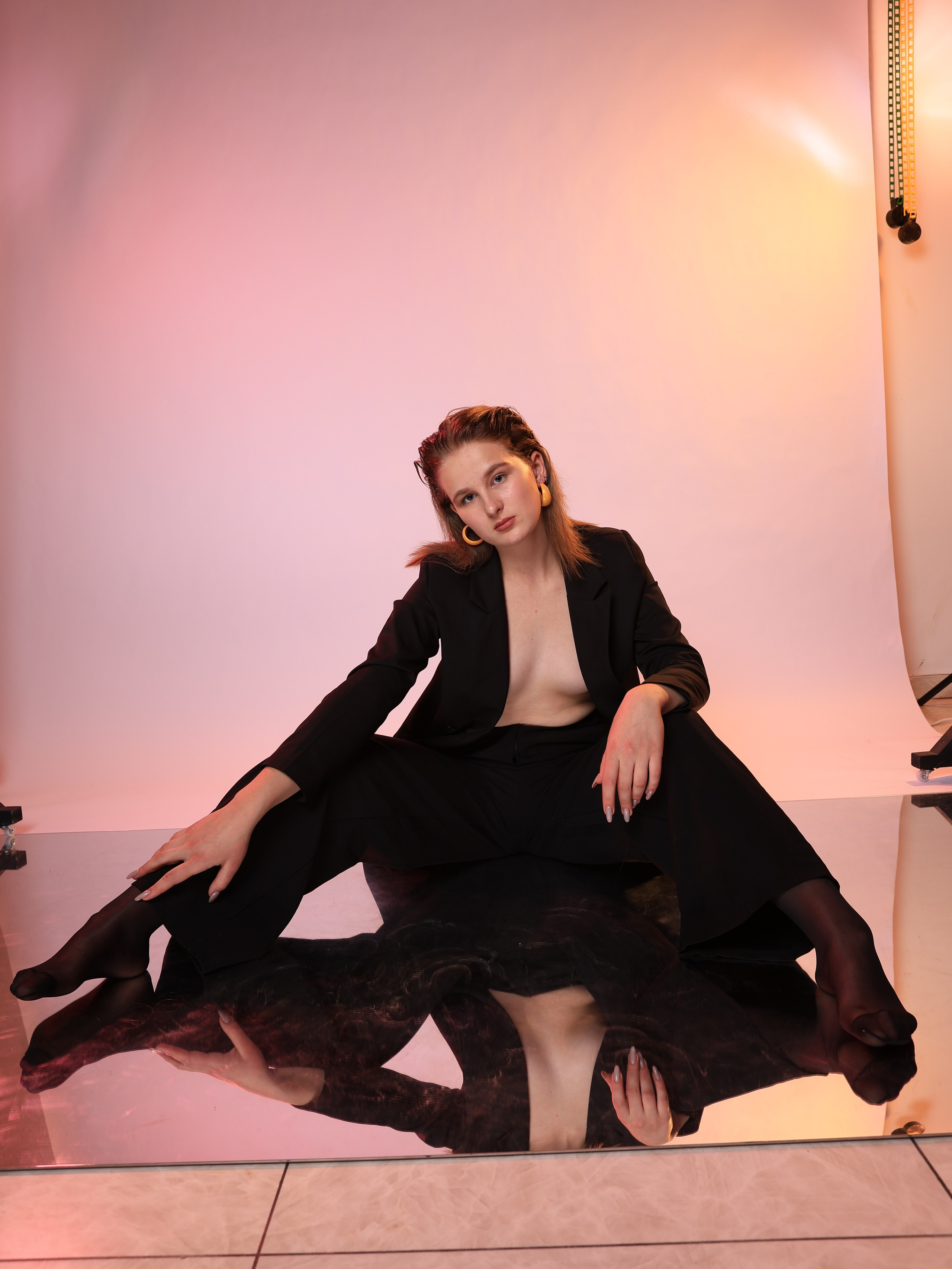 Глубокая ретушь. Аяна Крапивкина — профессиональная ретушь и AI-визуал