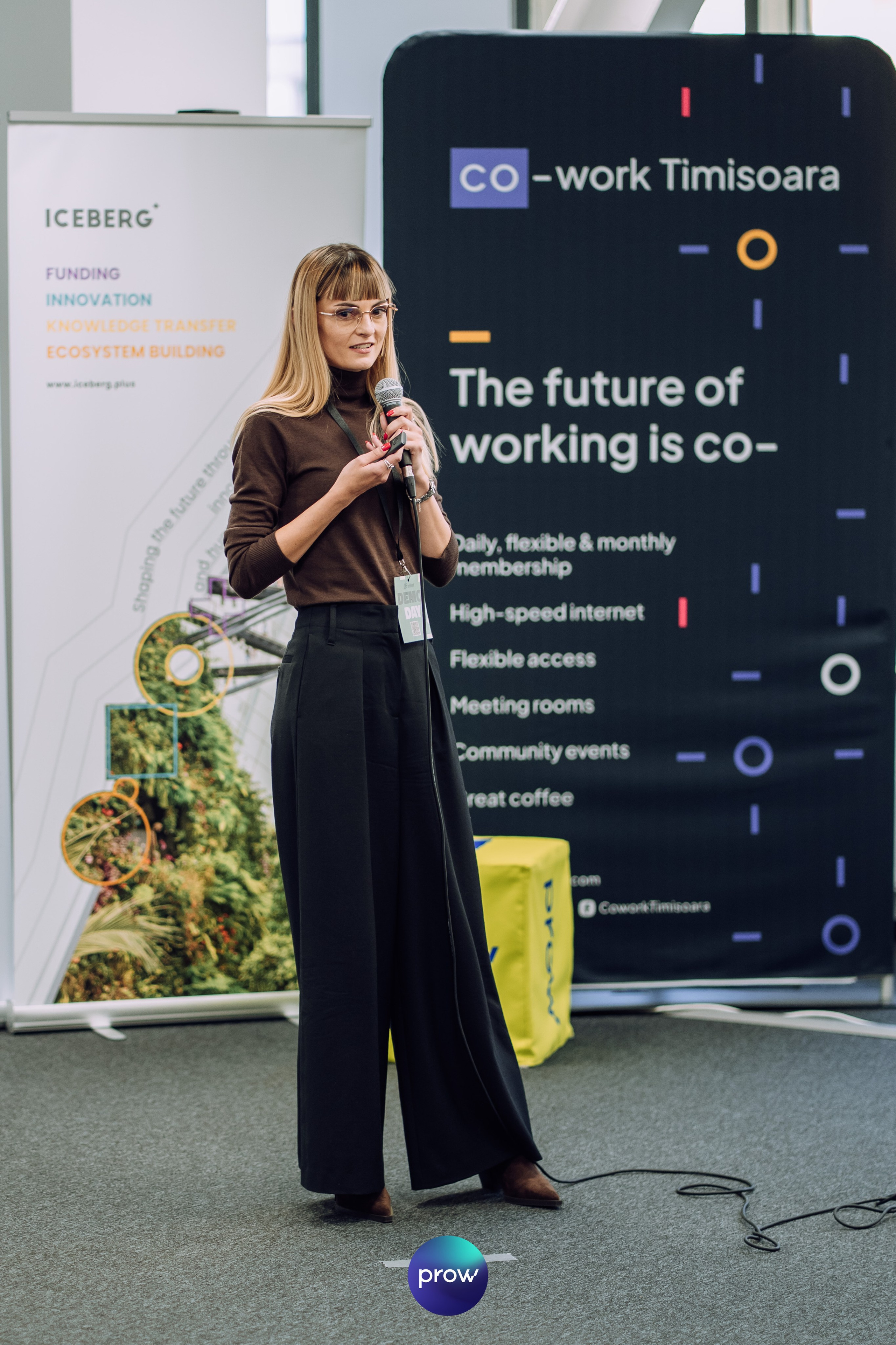 InVest DemoDay @ Cowork. Cozac Cristian Photographer