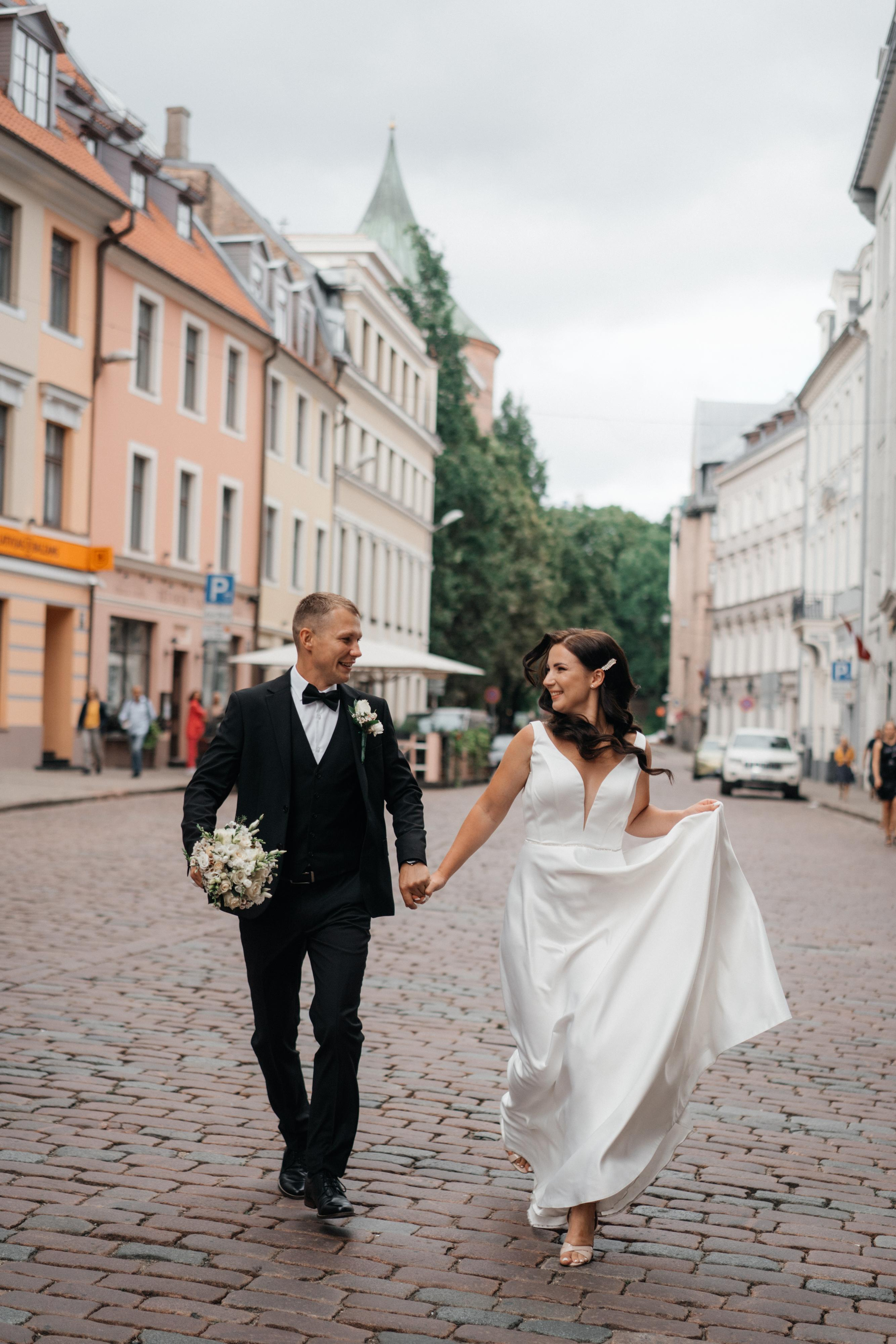 Olga & Oleg. Wedding photographer in Marbella, Estepona, Malaga, Gibraltar, Cadiz — Valentina Abrazey