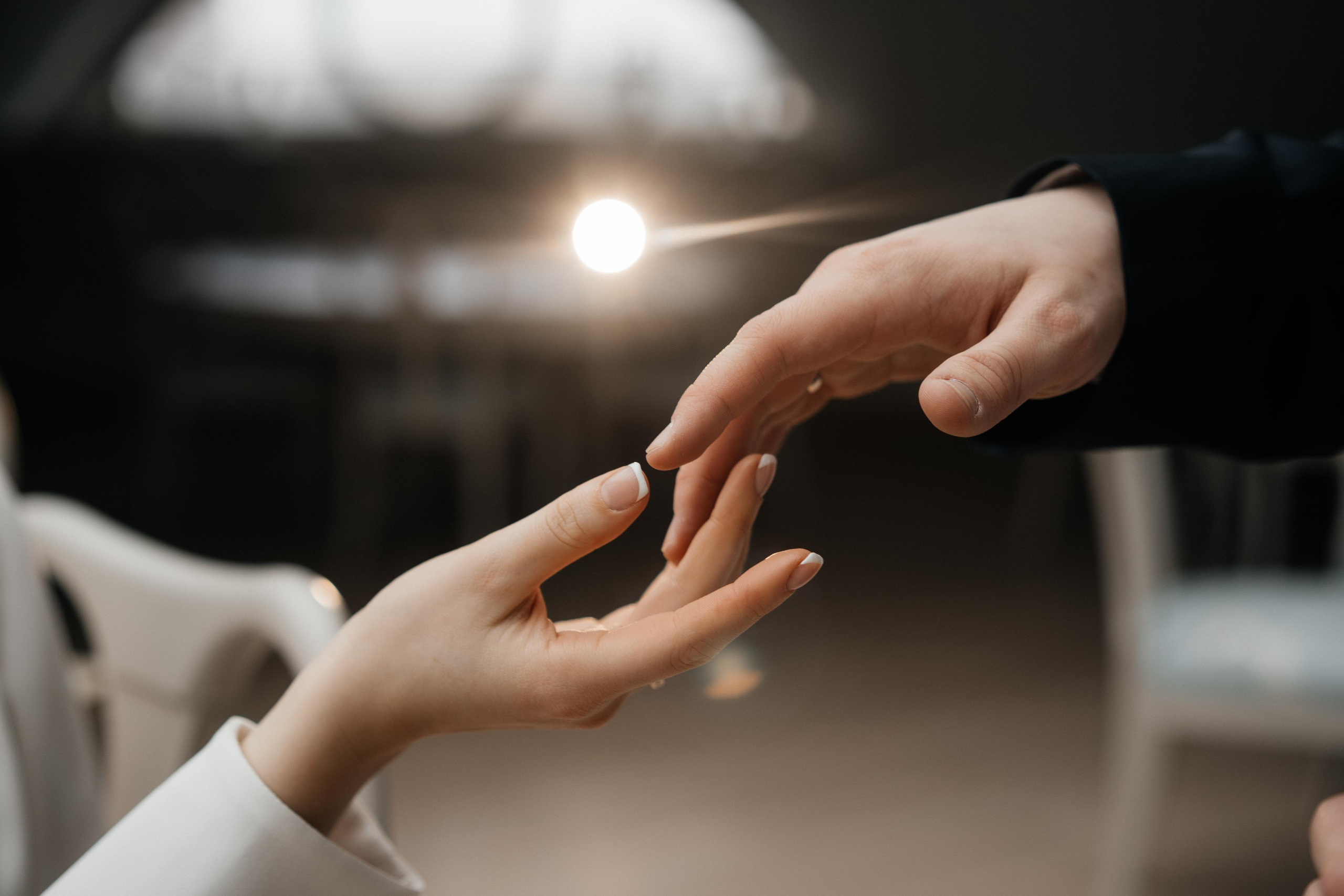 Erika & Aiven. Wedding photographer in Marbella, Estepona, Malaga, Gibraltar, Cadiz — Valentina Abrazey