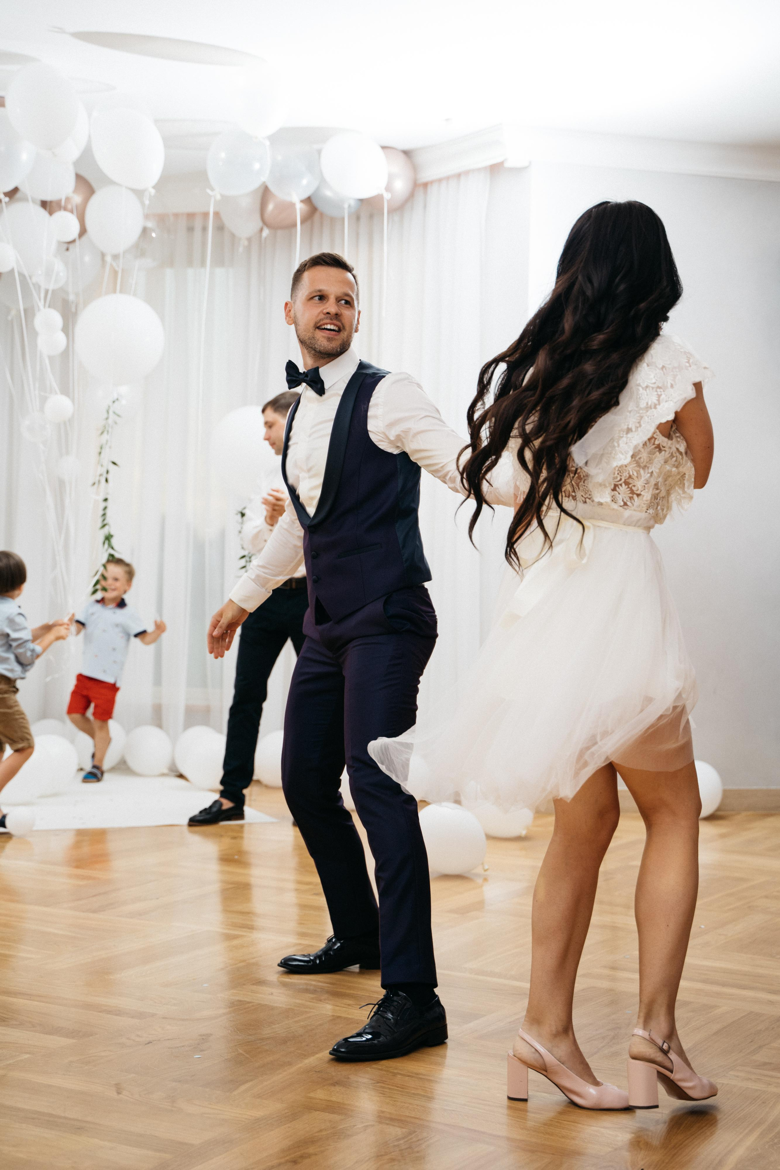 Alina & Rostislav. Wedding photographer in Marbella, Estepona, Malaga, Gibraltar, Cadiz — Valentina Abrazey