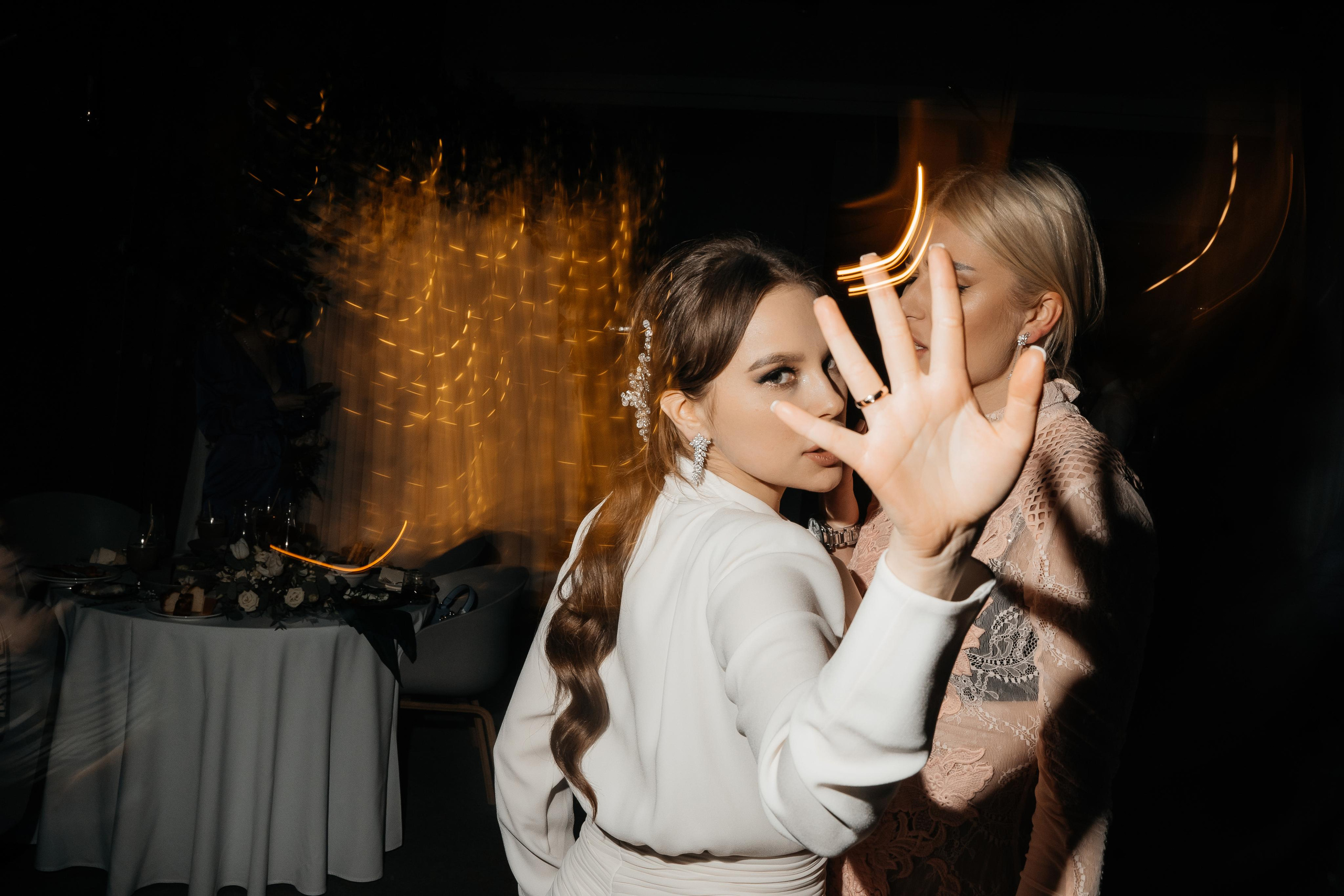 Erika & Aiven. Wedding photographer in Marbella, Estepona, Malaga, Gibraltar, Cadiz — Valentina Abrazey