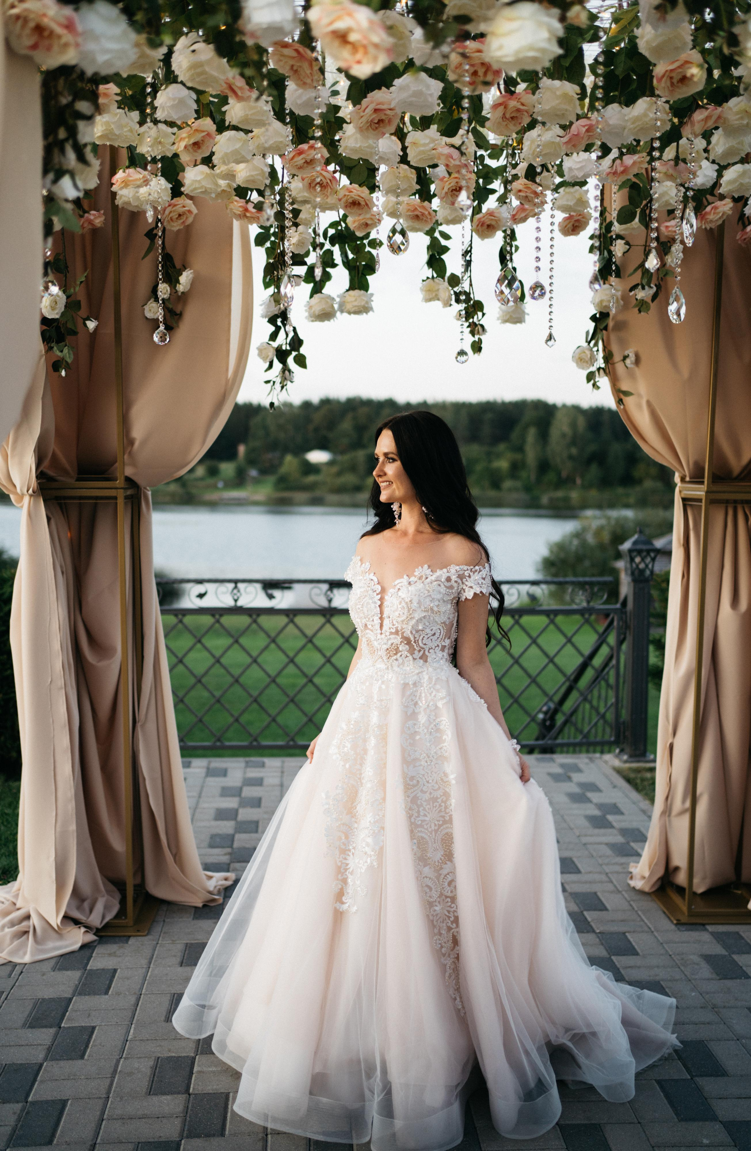 Alina & Rostislav. Wedding photographer in Marbella, Estepona, Malaga, Gibraltar, Cadiz — Valentina Abrazey