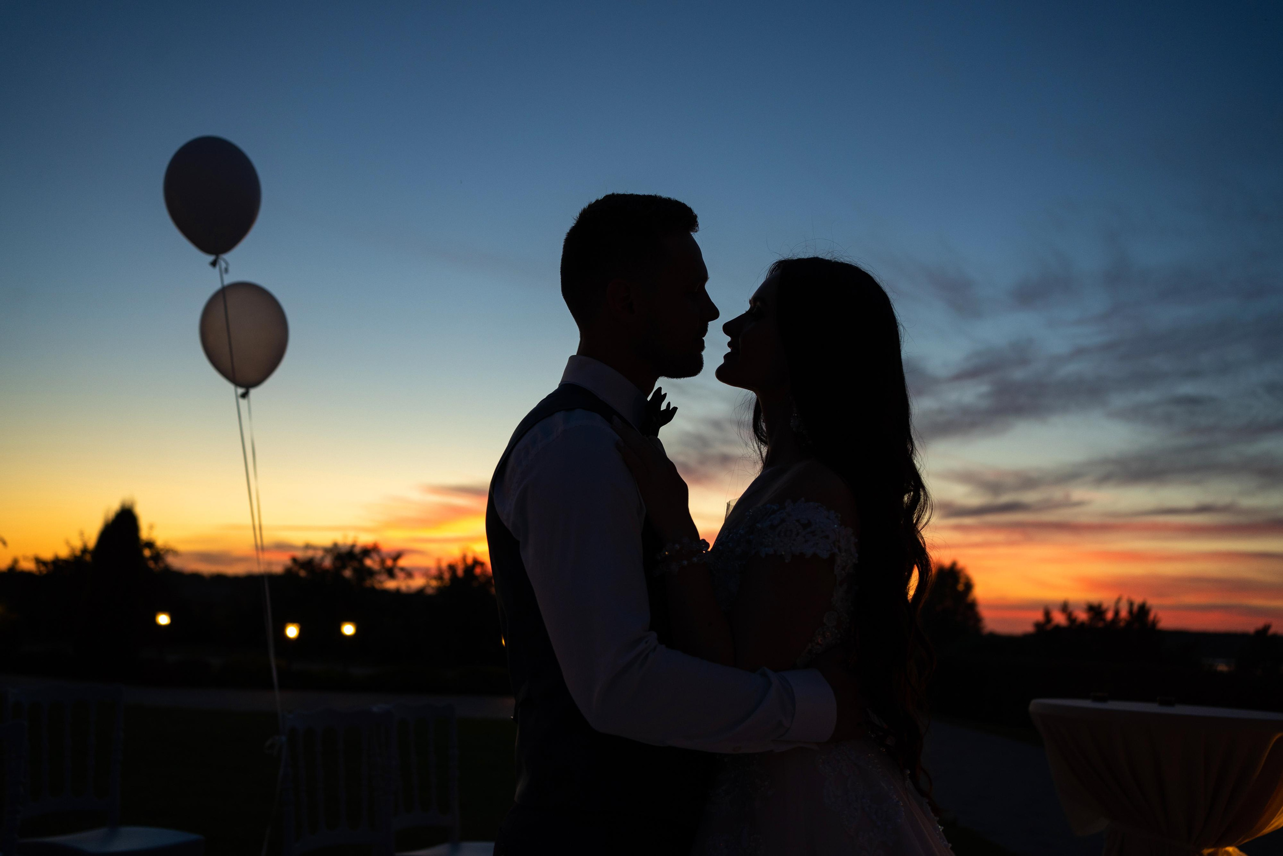 Alina & Rostislav. Wedding photographer in Marbella, Estepona, Malaga, Gibraltar, Cadiz — Valentina Abrazey