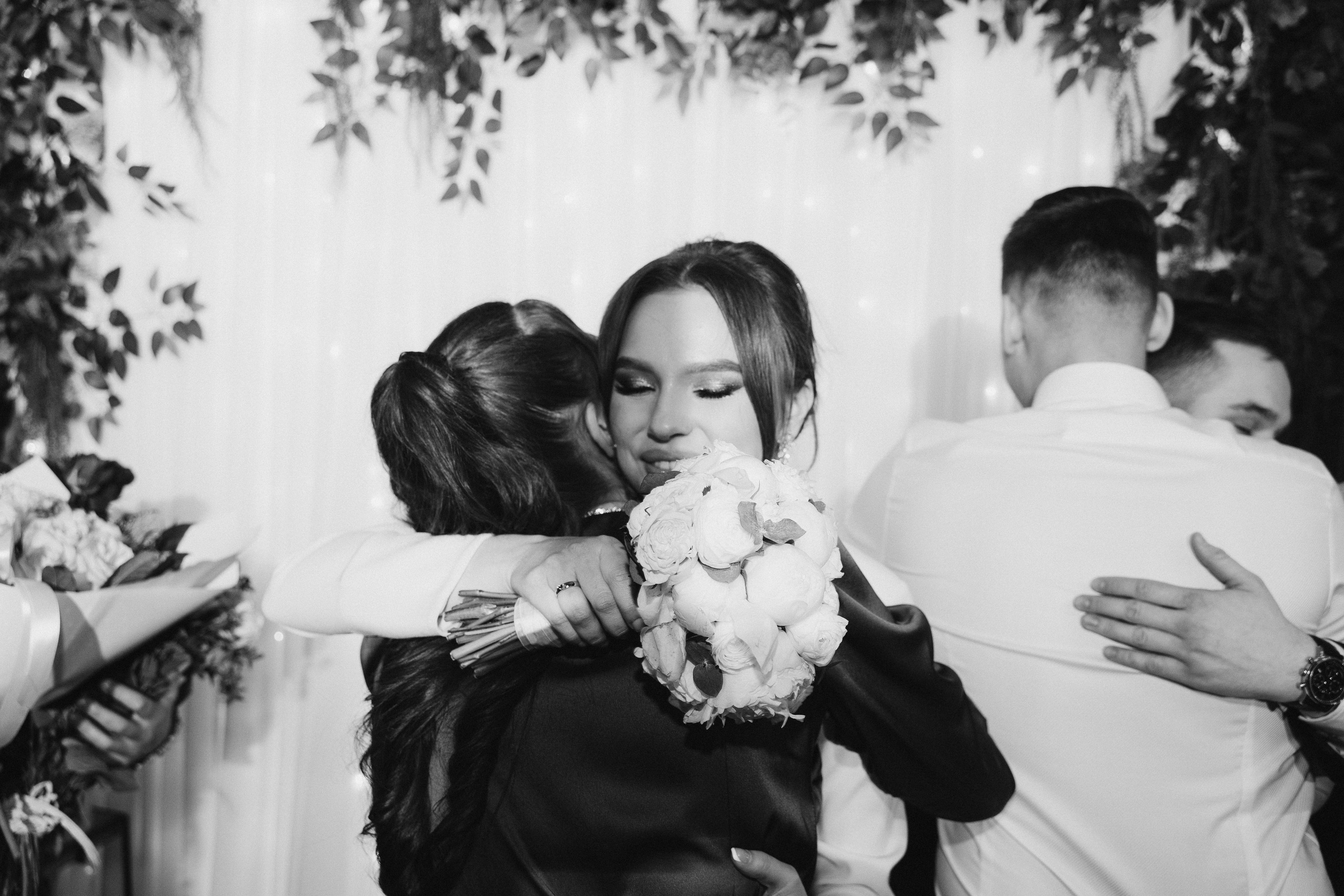 Erika & Aiven. Wedding photographer in Marbella, Estepona, Malaga, Gibraltar, Cadiz — Valentina Abrazey