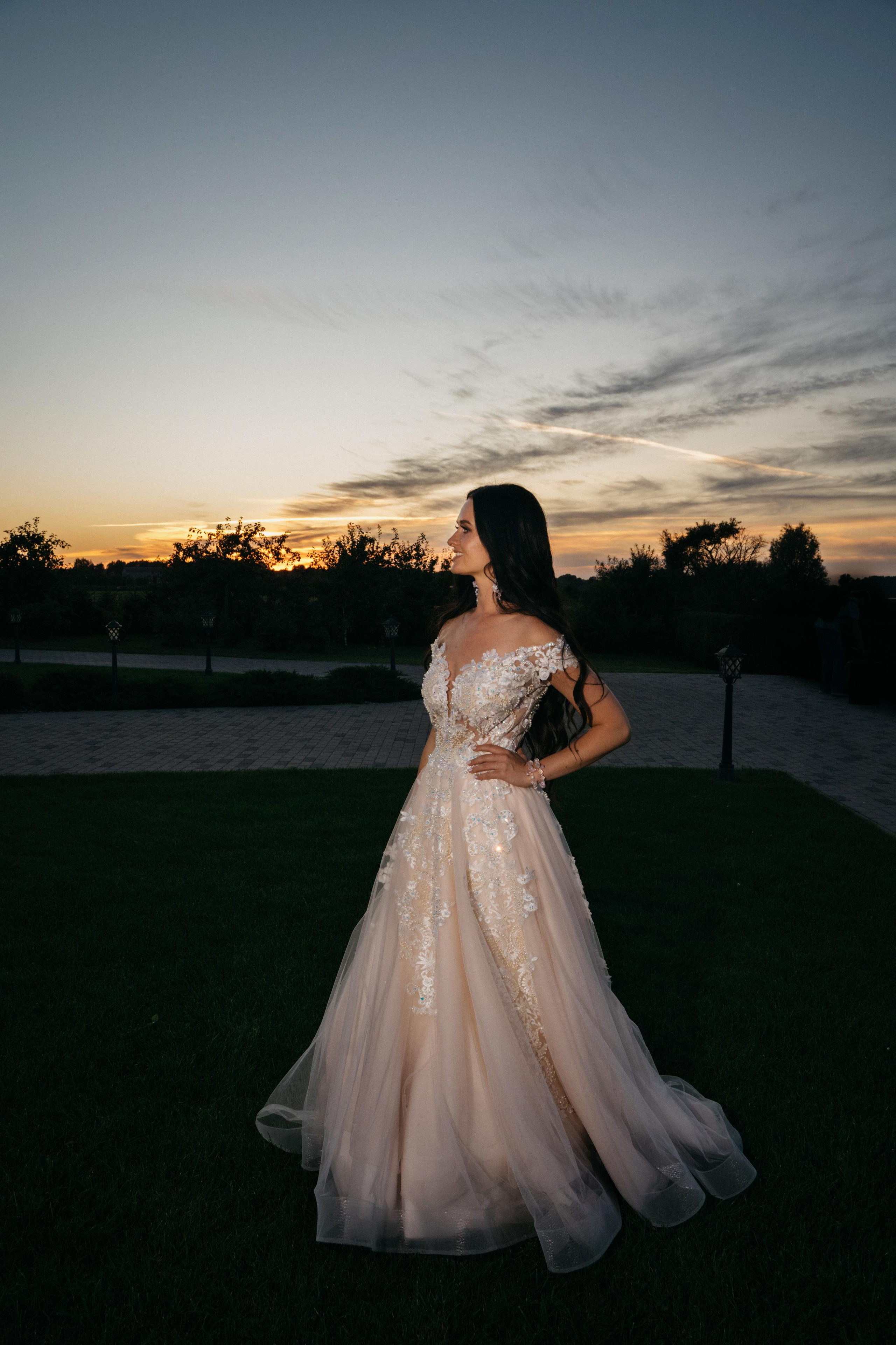 Alina & Rostislav. Wedding photographer in Marbella, Estepona, Malaga, Gibraltar, Cadiz — Valentina Abrazey