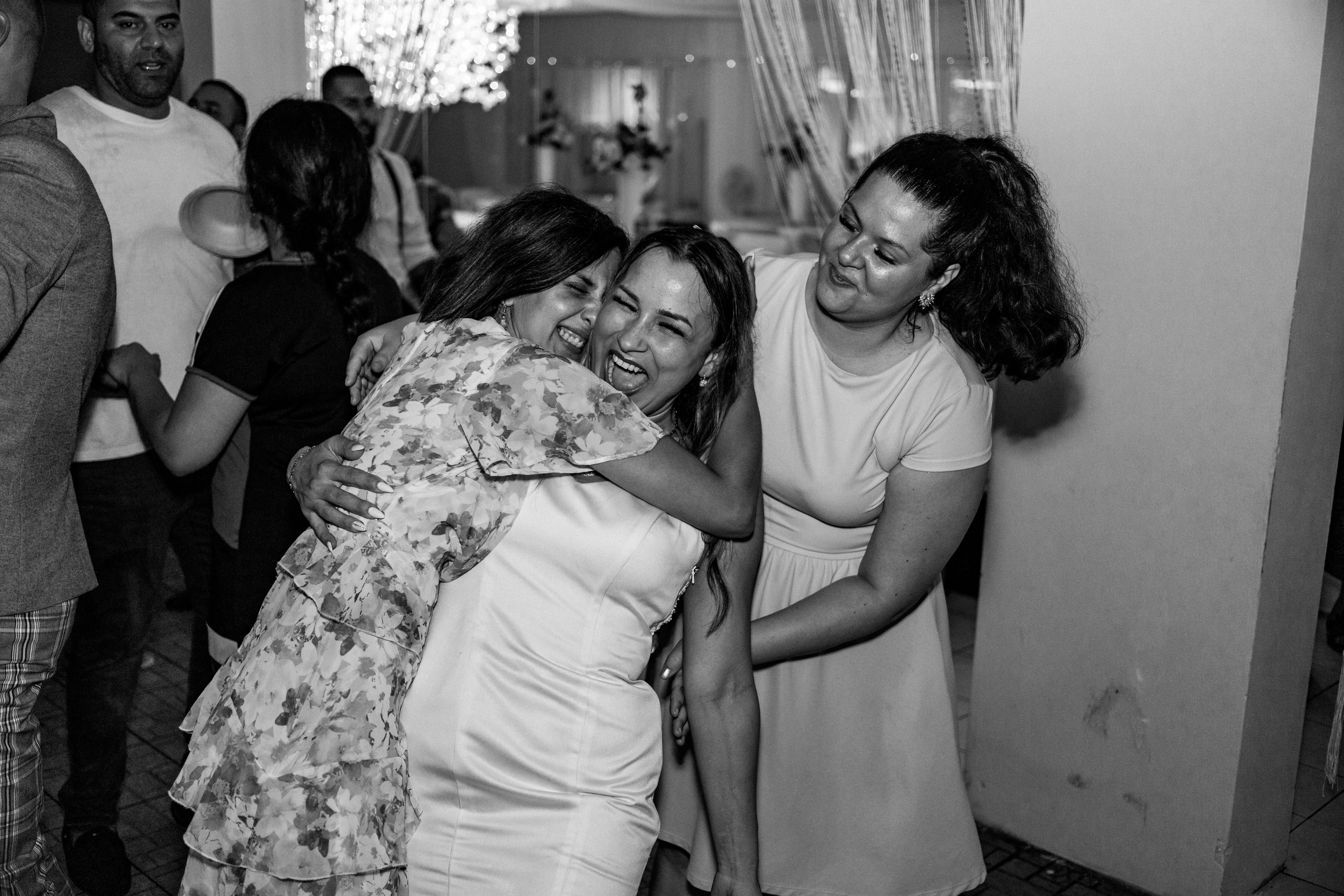 Pavel & Yveta. Svatební fotograf a kameraman v Česku a po celé Evropě — Teplice, Ústí nad Labem, Praha, Drážďany