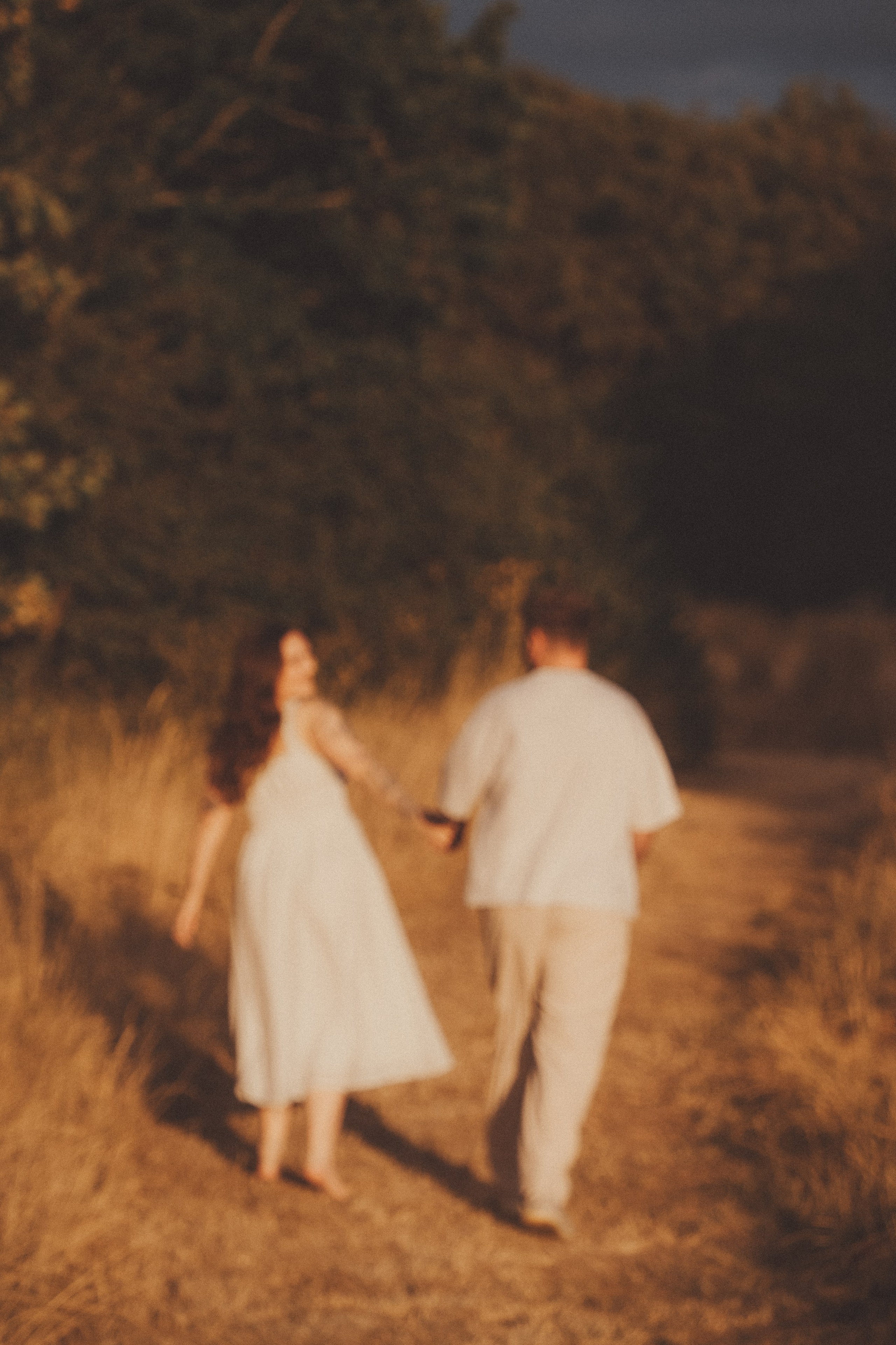 Couple Photography at Hillfield Park | Irina Zoteeva