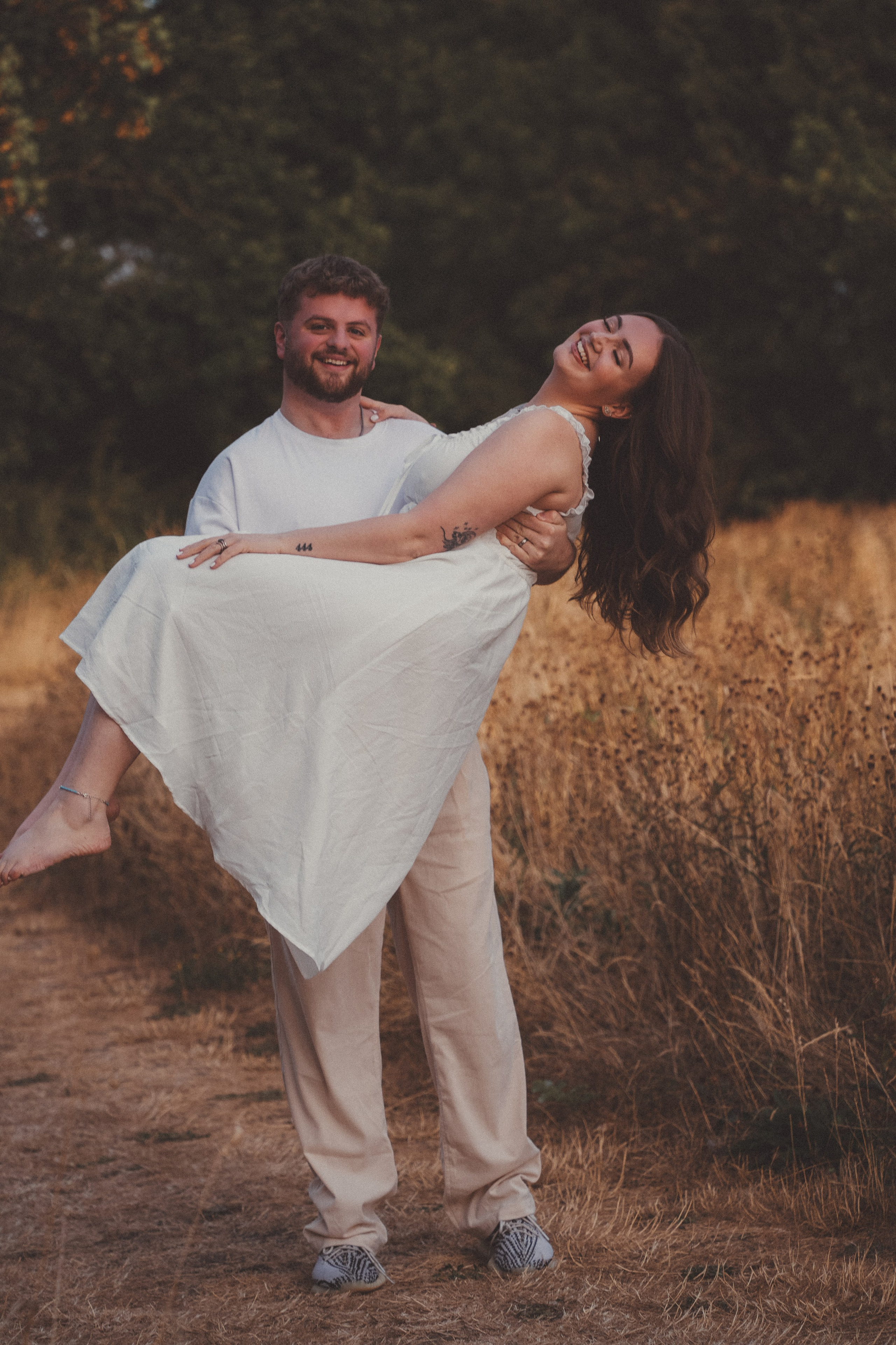 Couple Photography at Hillfield Park | Irina Zoteeva