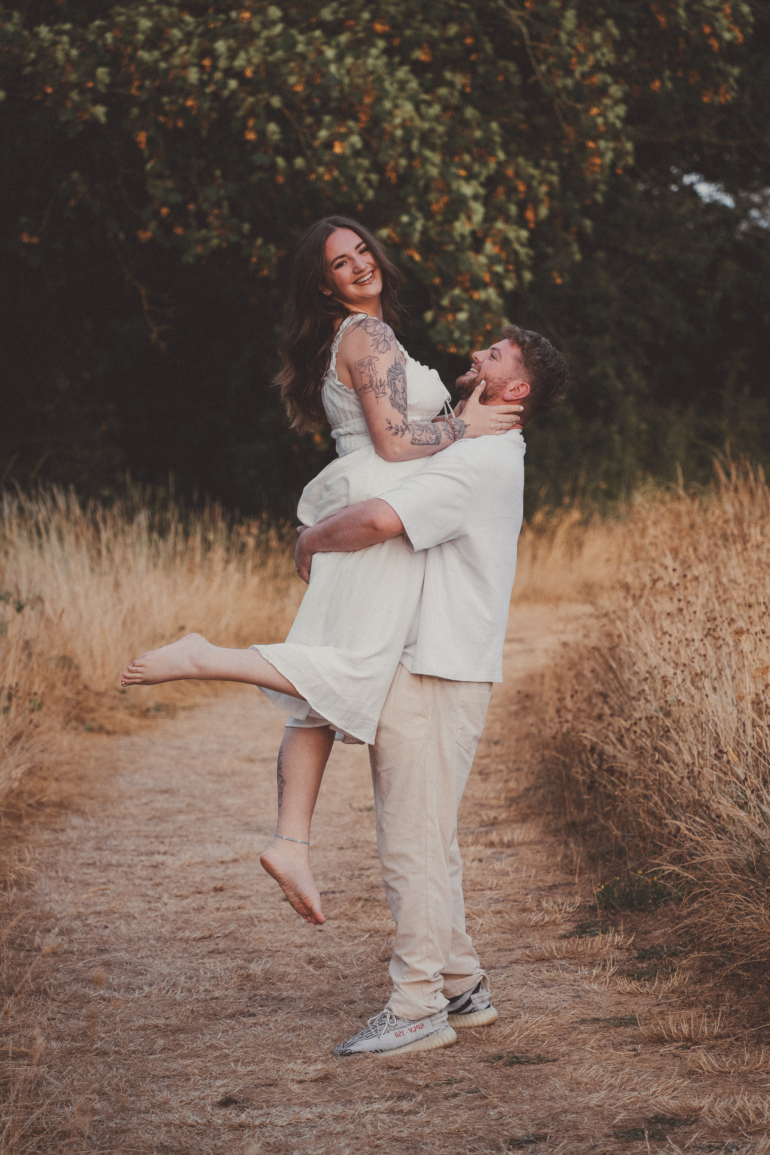 Couple Photography at Hillfield Park | Irina Zoteeva