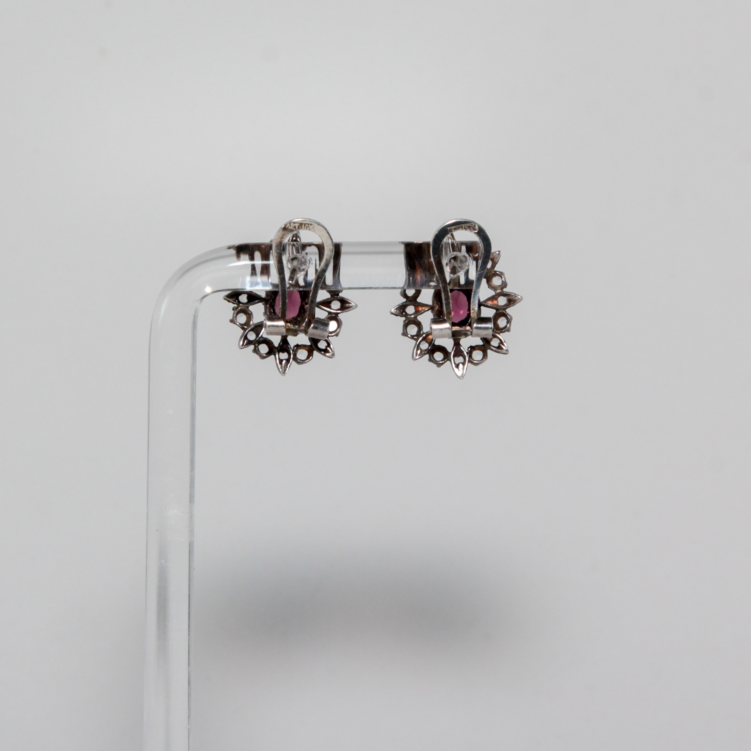 Guiding stars. Современнные и актикварные украшения в Барселоне, Москве и Санкт-Петербурге