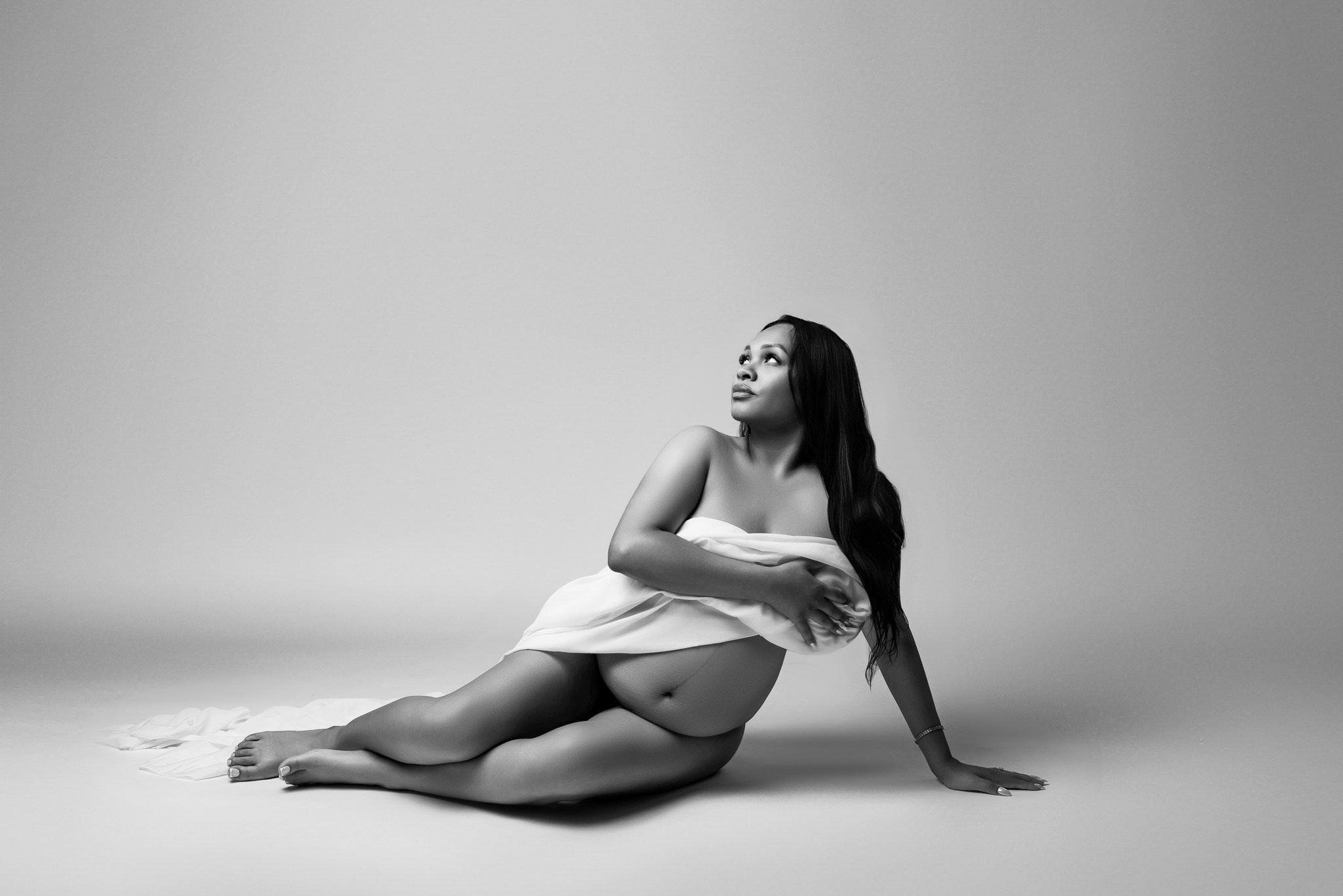 Kayli Maternity Photoshoot. Professional family, maternity & newborn photographer in North Charleston, SC, creating timeless portraits