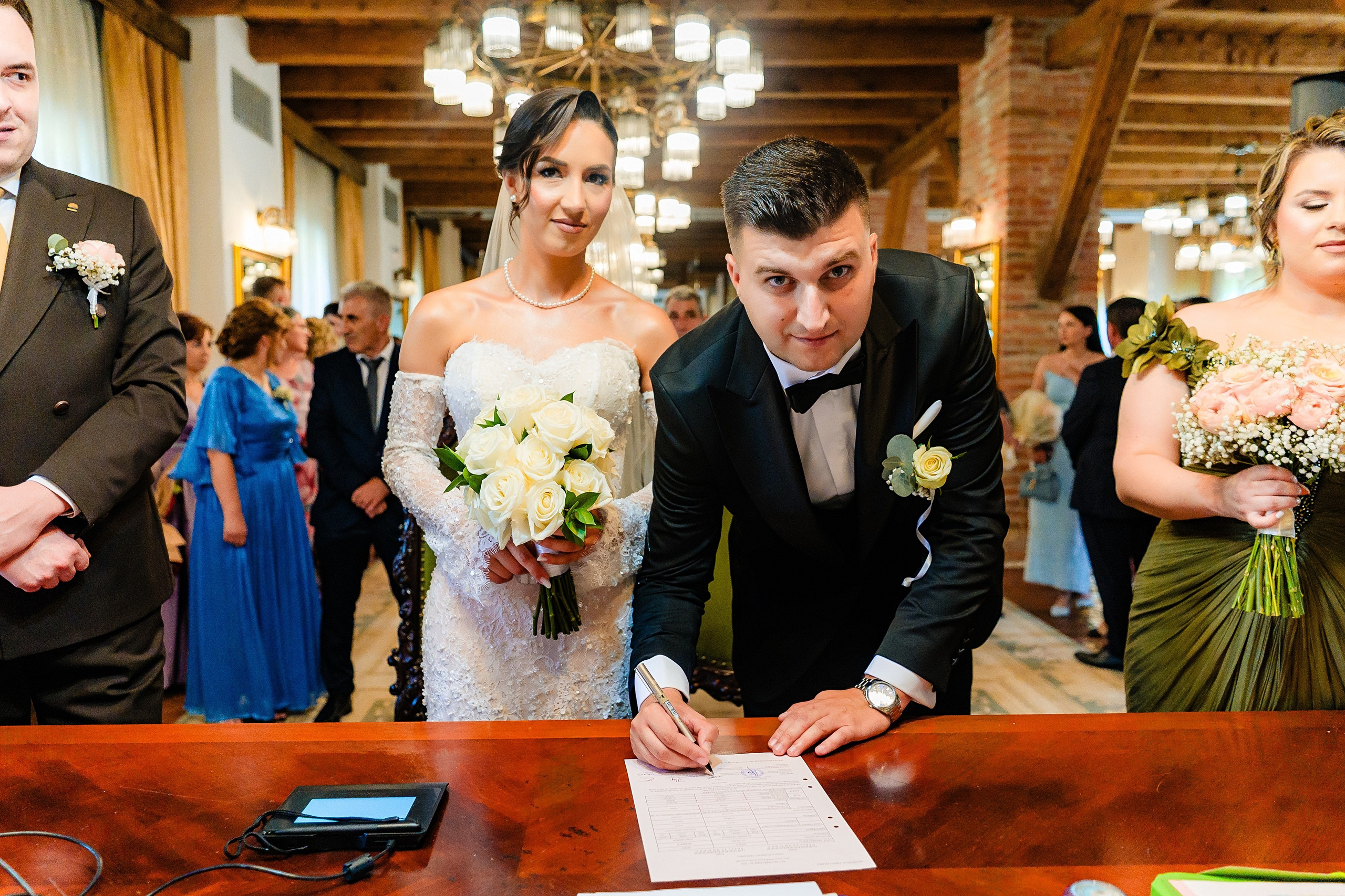 Ana & Marian — Așa cum s-a simțit. Újfalvi Szilárd – Fotograf de nuntă în Târgu Mureș | Transilvania