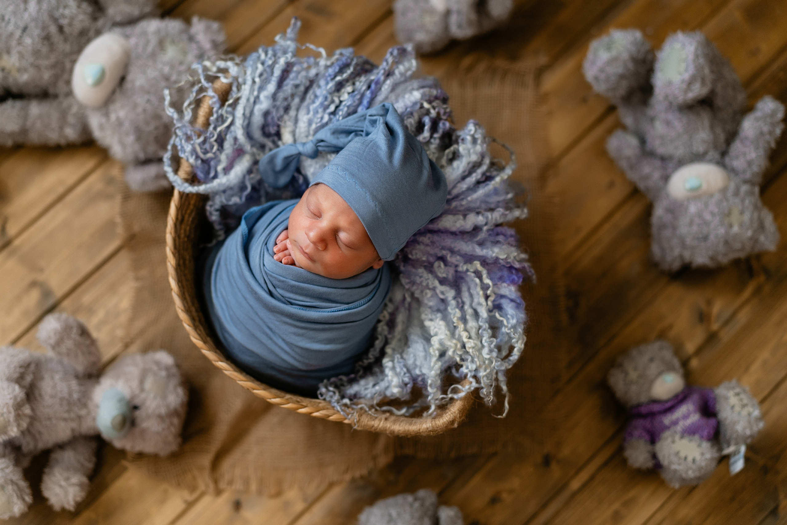 Nou-născut. Újfalvi Szilárd - Fotograf de nuntă, cununie civilă, botez și familie în Târgu Mureș și Transilvania