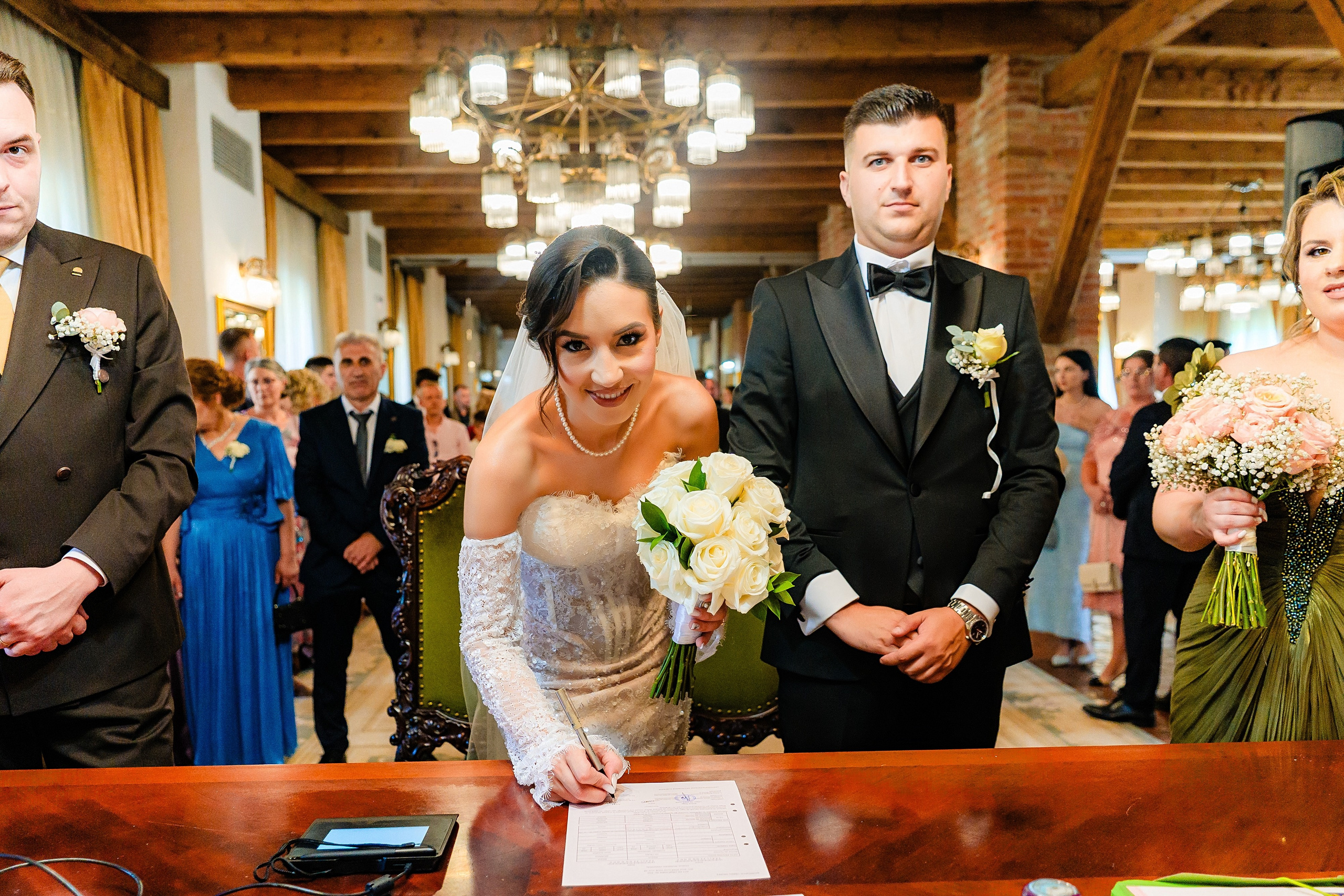 Ana & Marian — Așa cum s-a simțit. Újfalvi Szilárd – Fotograf de nuntă în Târgu Mureș | Transilvania
