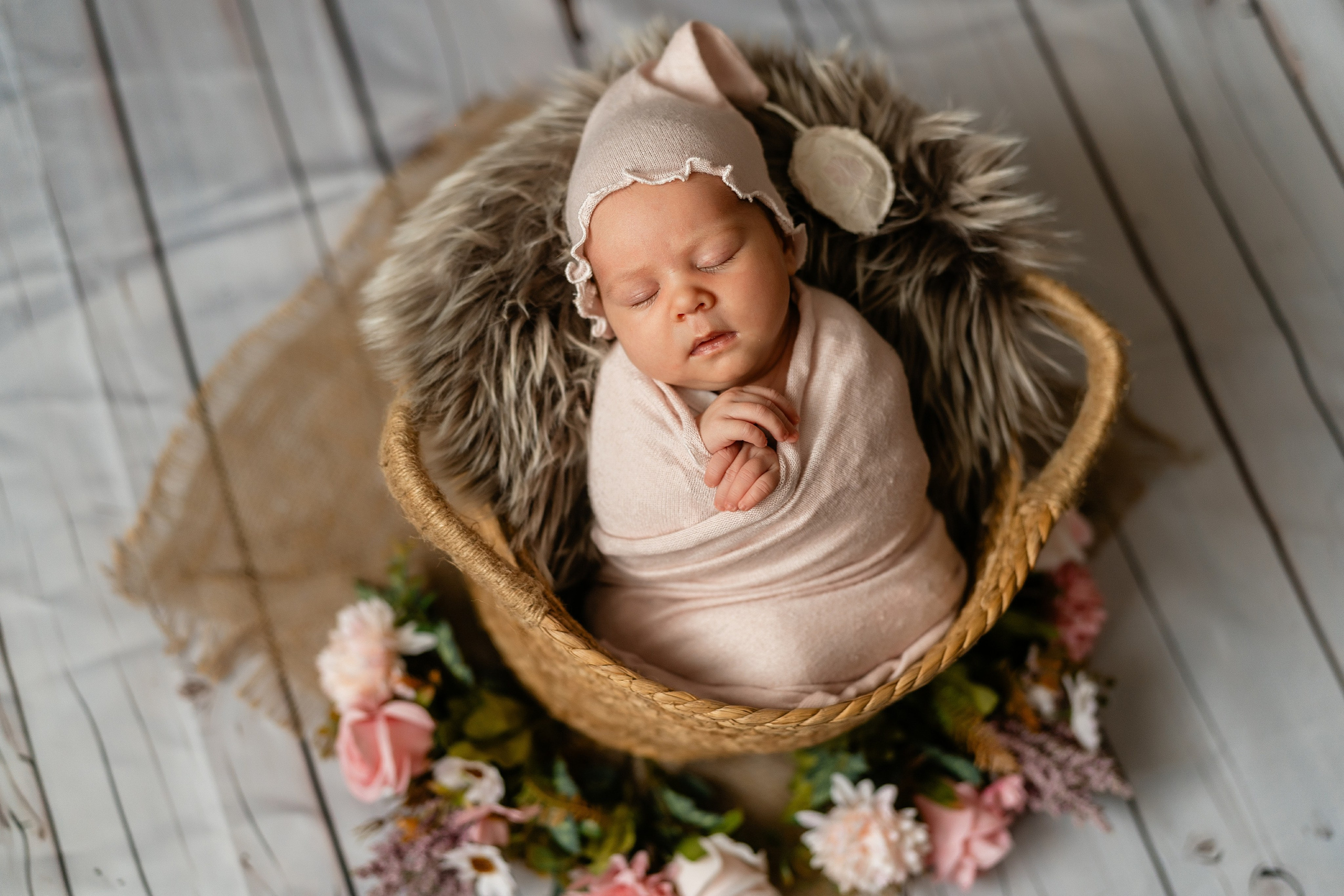 Nou-născut. Újfalvi Szilárd - Fotograf de nuntă, cununie civilă, botez și familie în Târgu Mureș și Transilvania