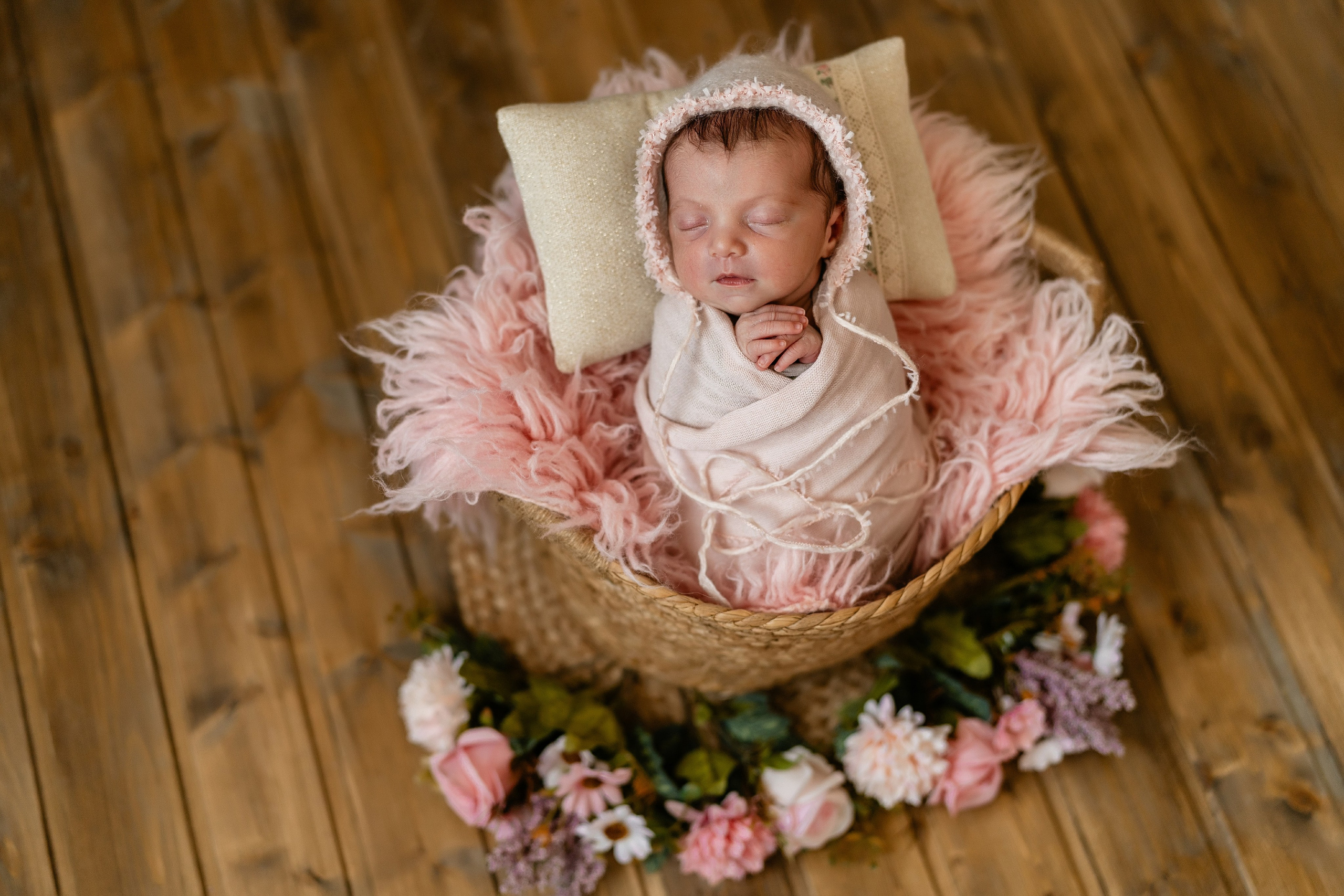 Nou-născut. Újfalvi Szilárd - Fotograf de nuntă, cununie civilă, botez și familie în Târgu Mureș și Transilvania