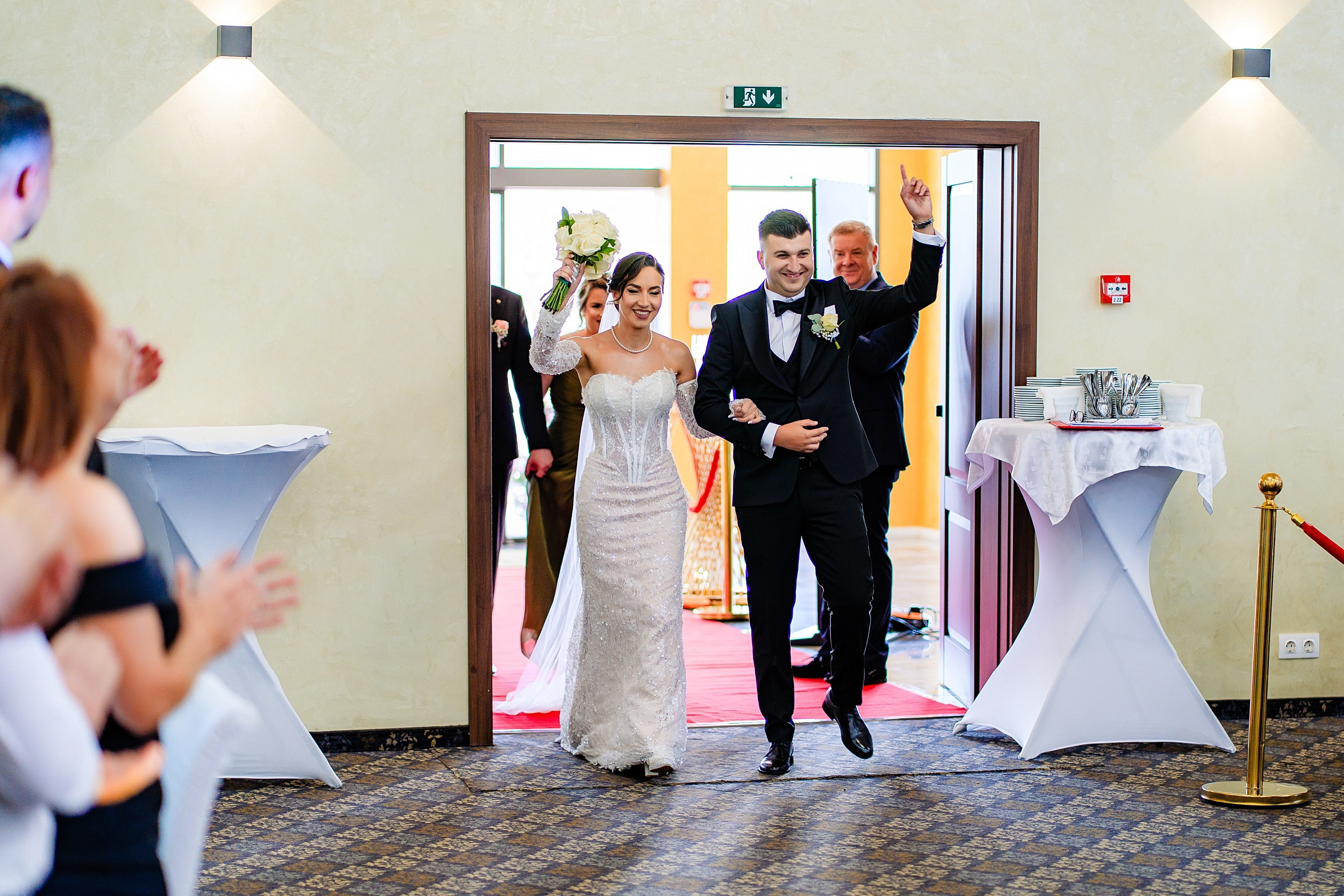 Ana & Marian — Așa cum s-a simțit. Újfalvi Szilárd – Fotograf de nuntă în Târgu Mureș | Transilvania