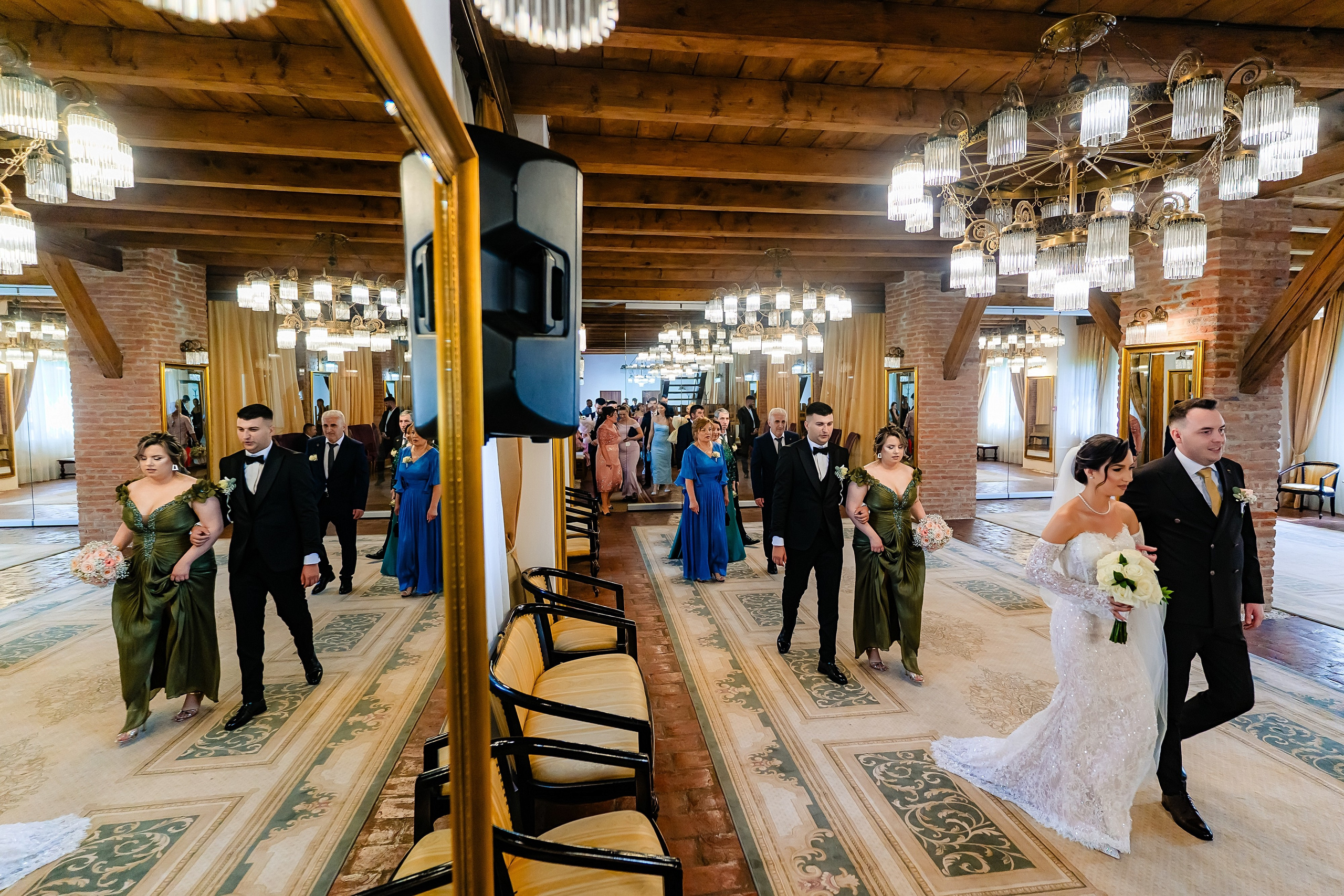 Ana & Marian — Așa cum s-a simțit. Újfalvi Szilárd – Fotograf de nuntă în Târgu Mureș | Transilvania