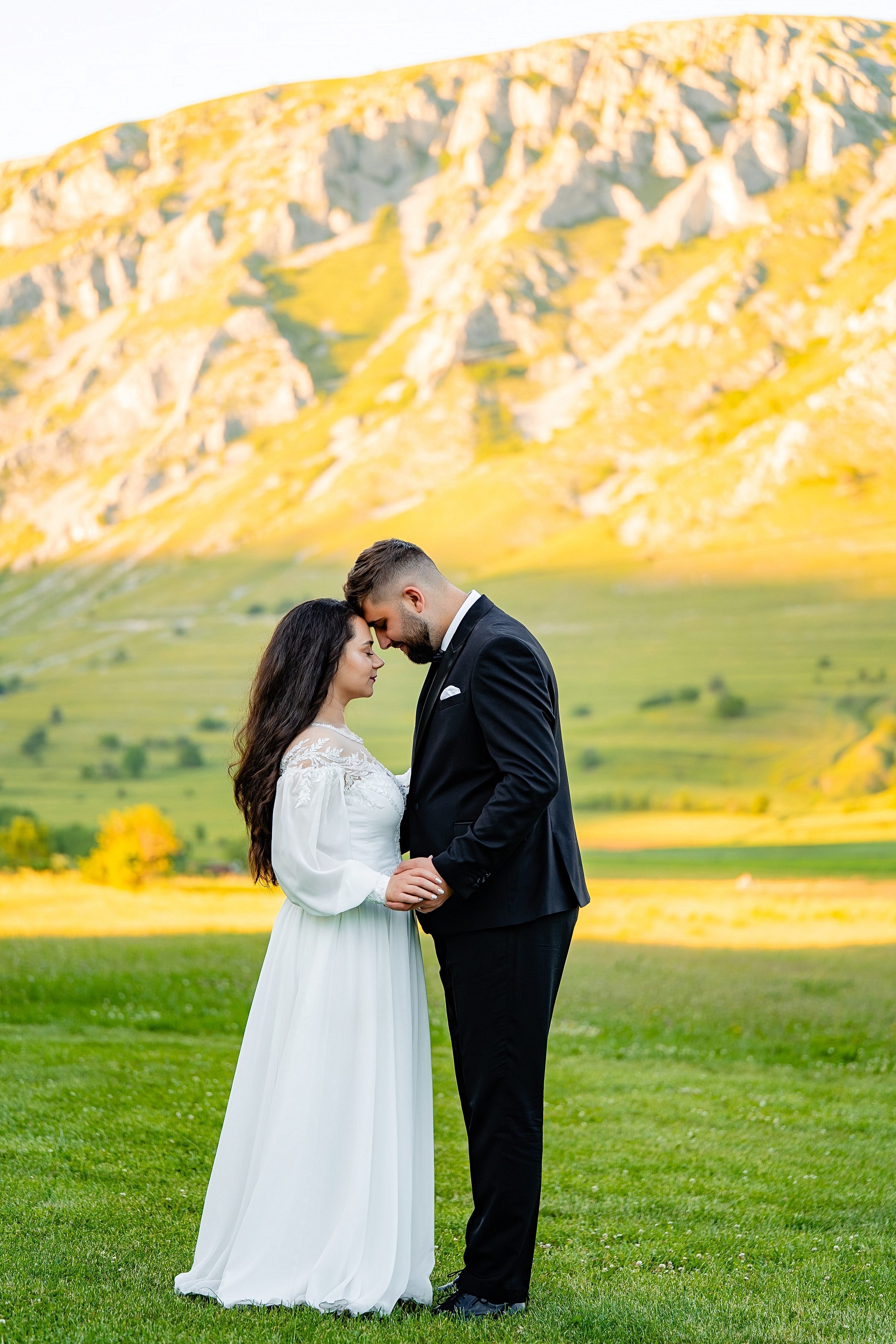 Nunți. Újfalvi Szilárd - Fotograf de nuntă, cununie civilă, botez și familie în Târgu Mureș și Transilvania