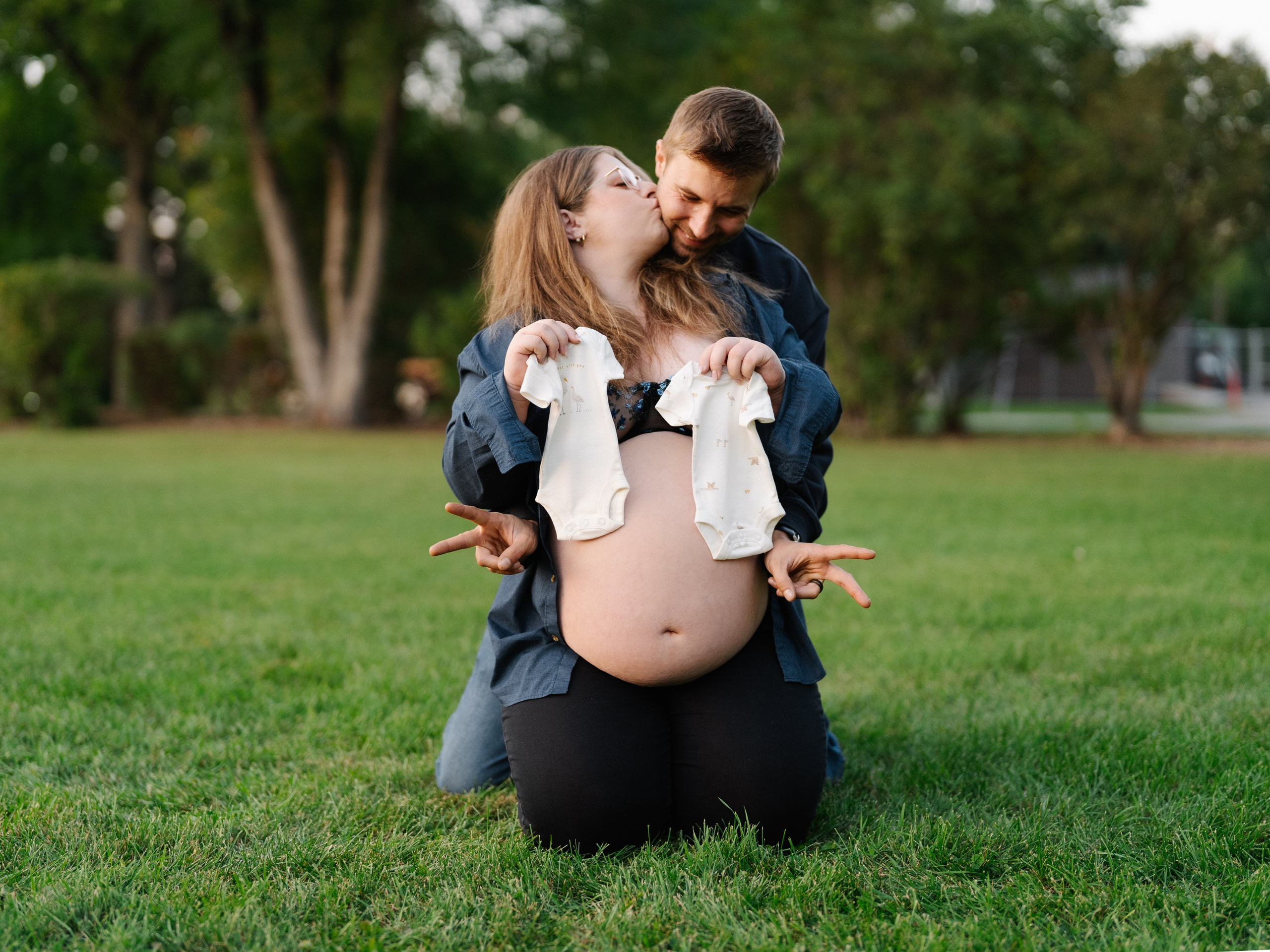 Maya and Arthur. Pragnancy & Love. Photographer Viktoriia Skavronskaya