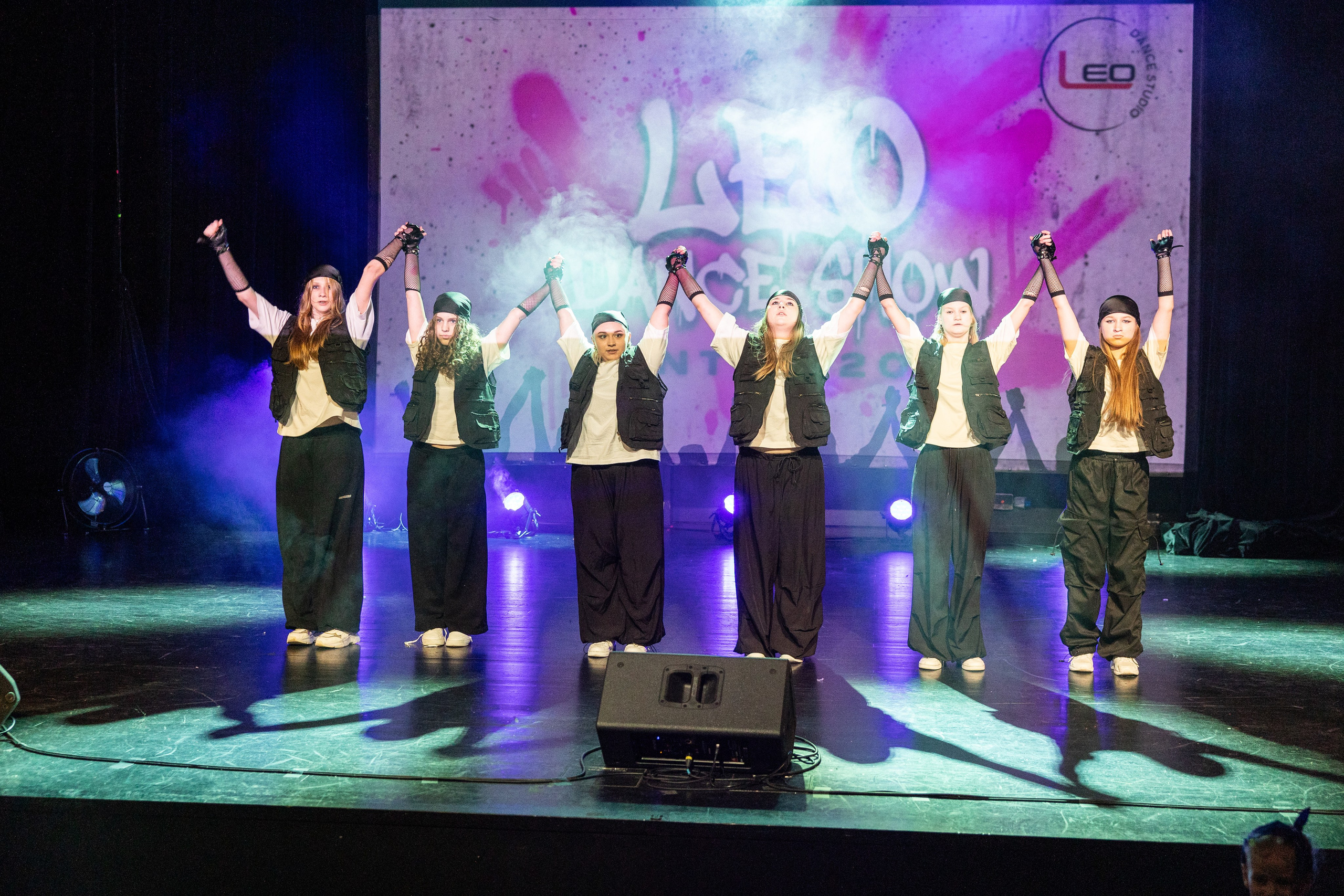 LEO DANCE SHOW WINTER 2025. Семейный и детский фотограф в Варшаве Мила Бобровская