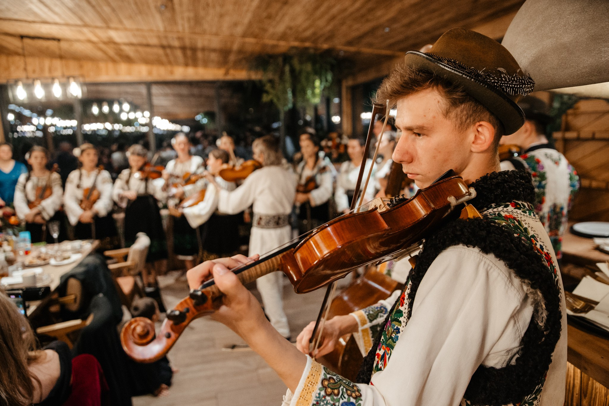 Nunta de Poveste la Sucevița: Cristi și Andreea. Servicii foto-video profesionale, pentru momente de neuitat