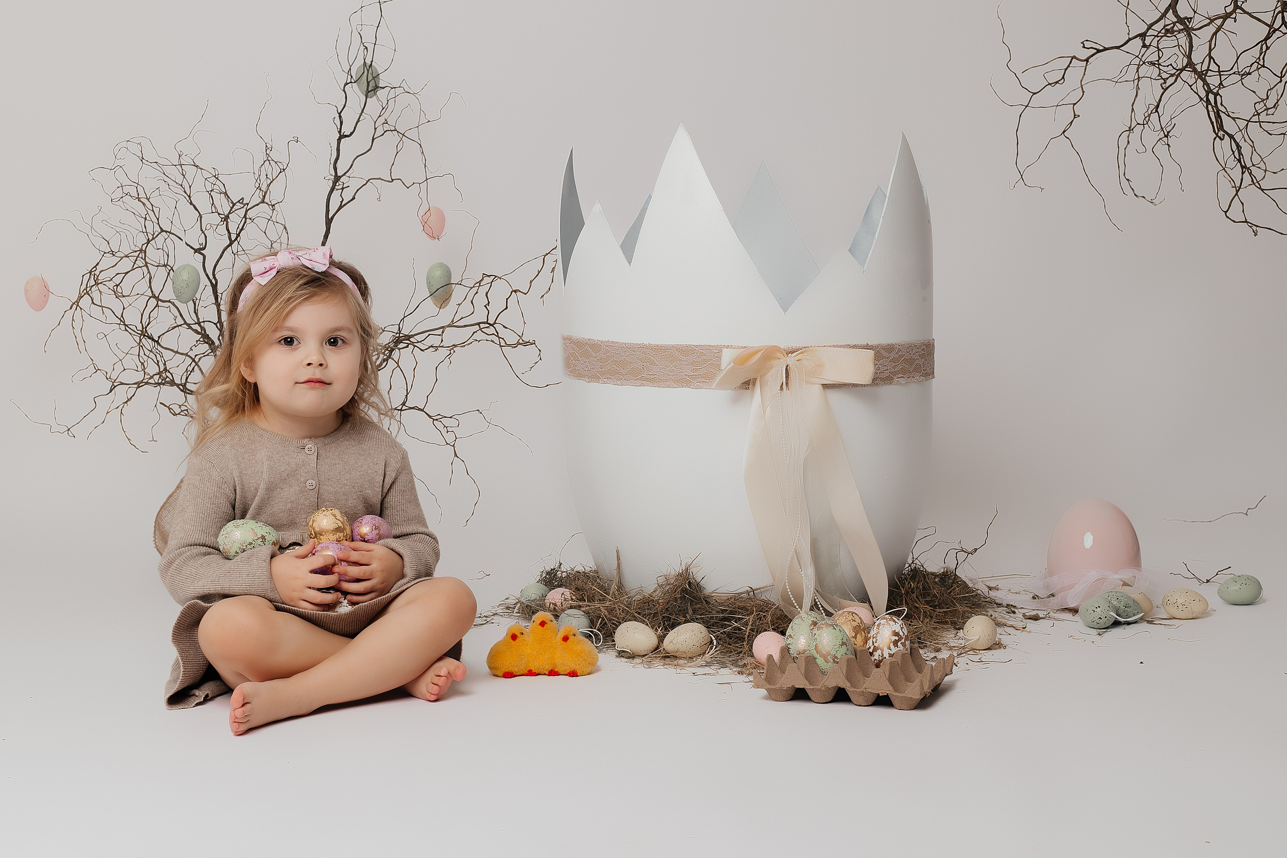 Ostershooting für Minis. Fotografin Heidenheim / Newborn, Babybauch & Familie - Nadine Schmalz