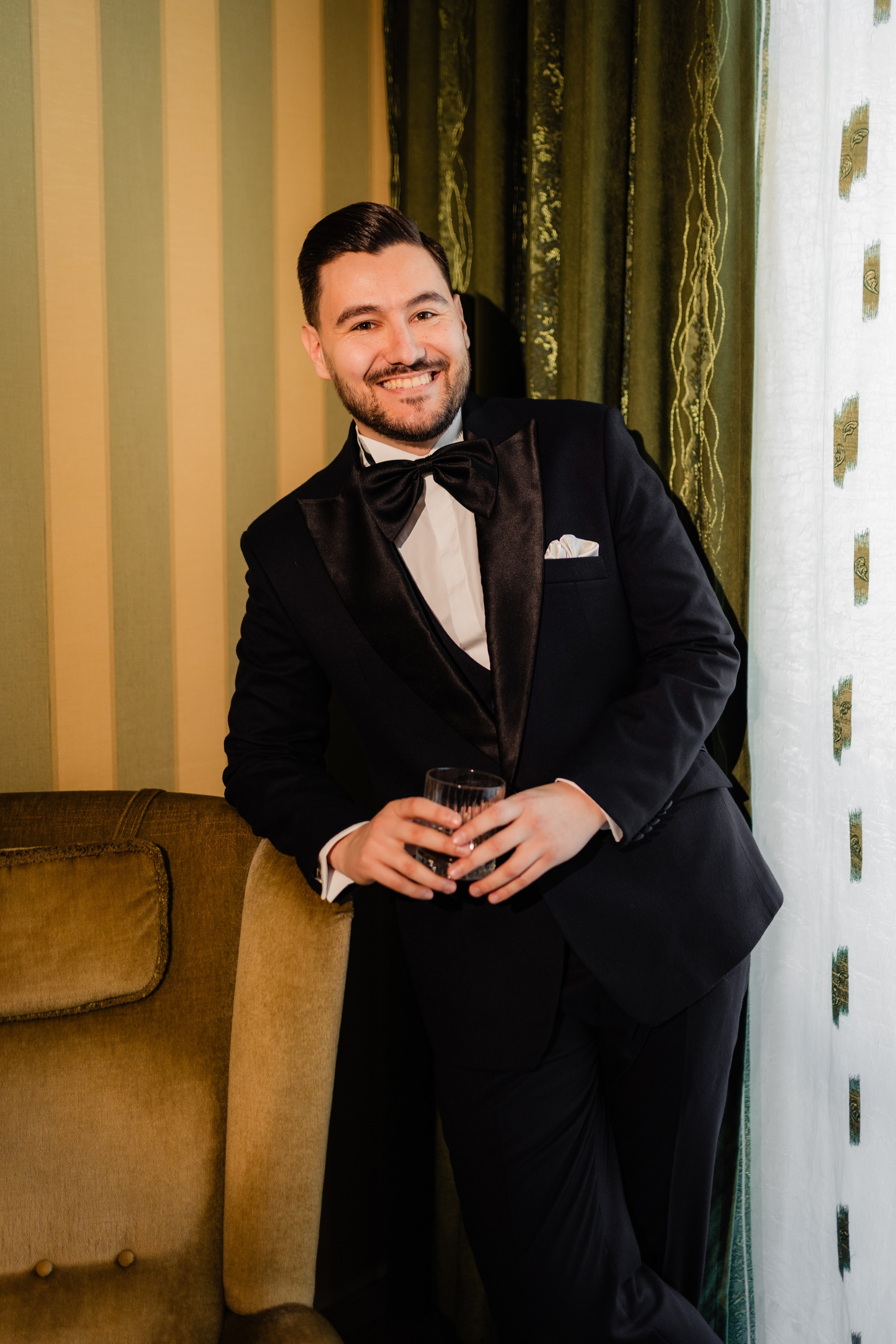 Anca & Mihai. Hello, I’m Catalin Baloi, I’m a professional wedding, baptism, engagement and photoshoot photographer