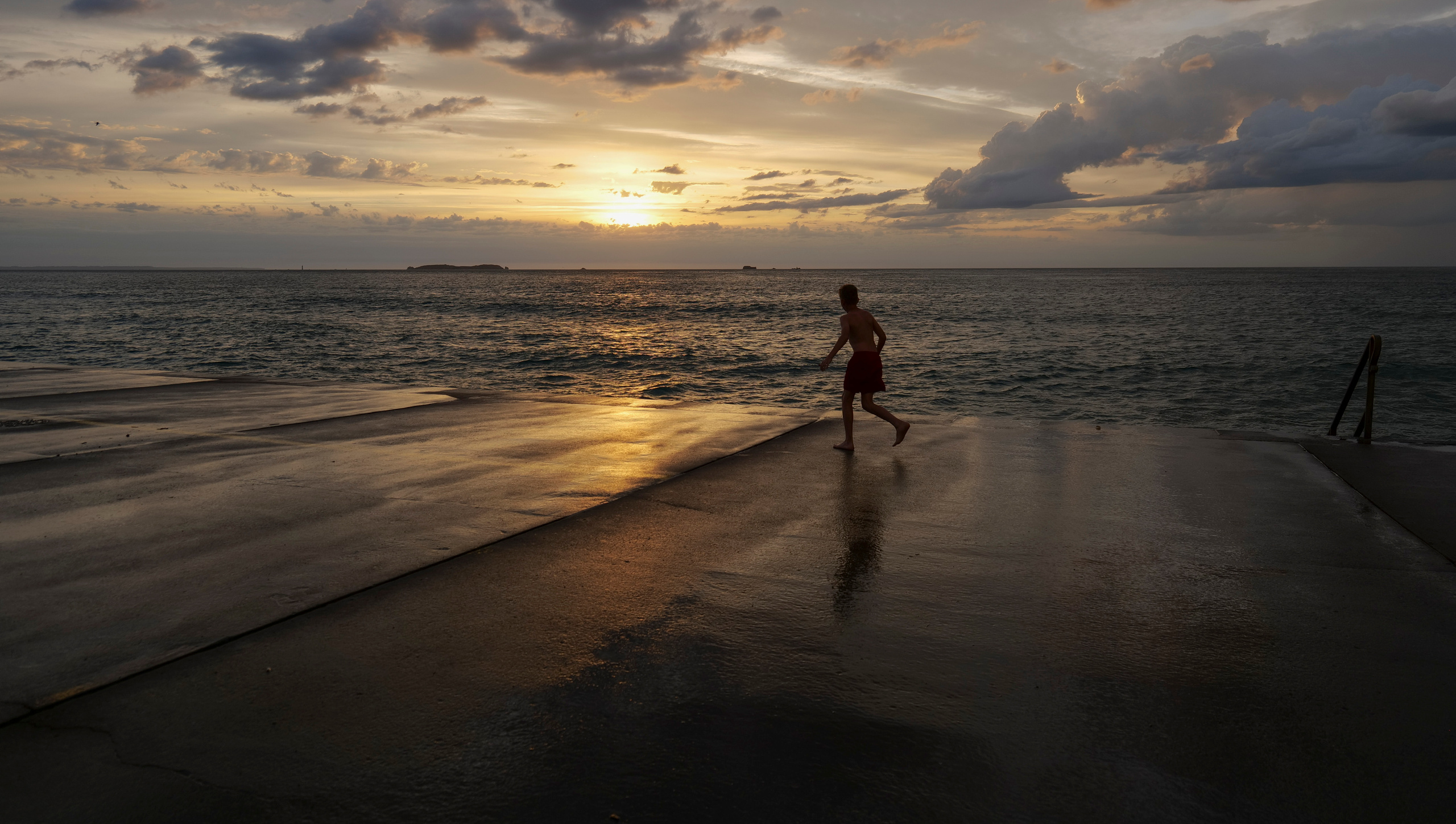 Mer. Portrais créatifs de familles et individuels, Ile et Vilaine, France