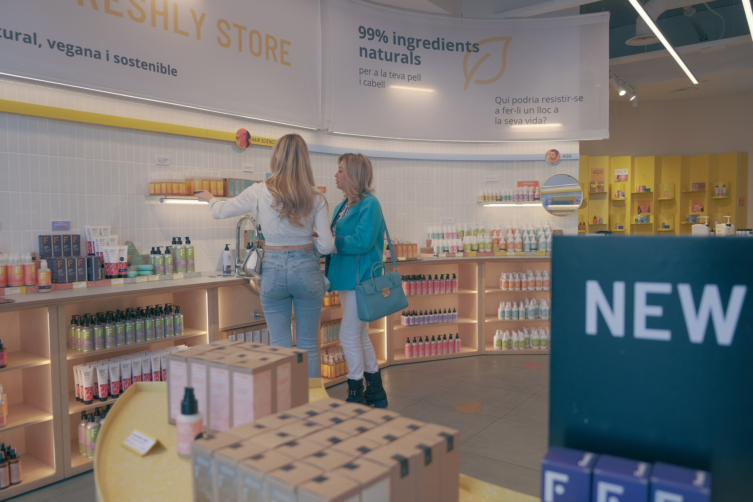 Elena. Fotógrafa infantil y de lactancia materna y maternidad en Barcelona