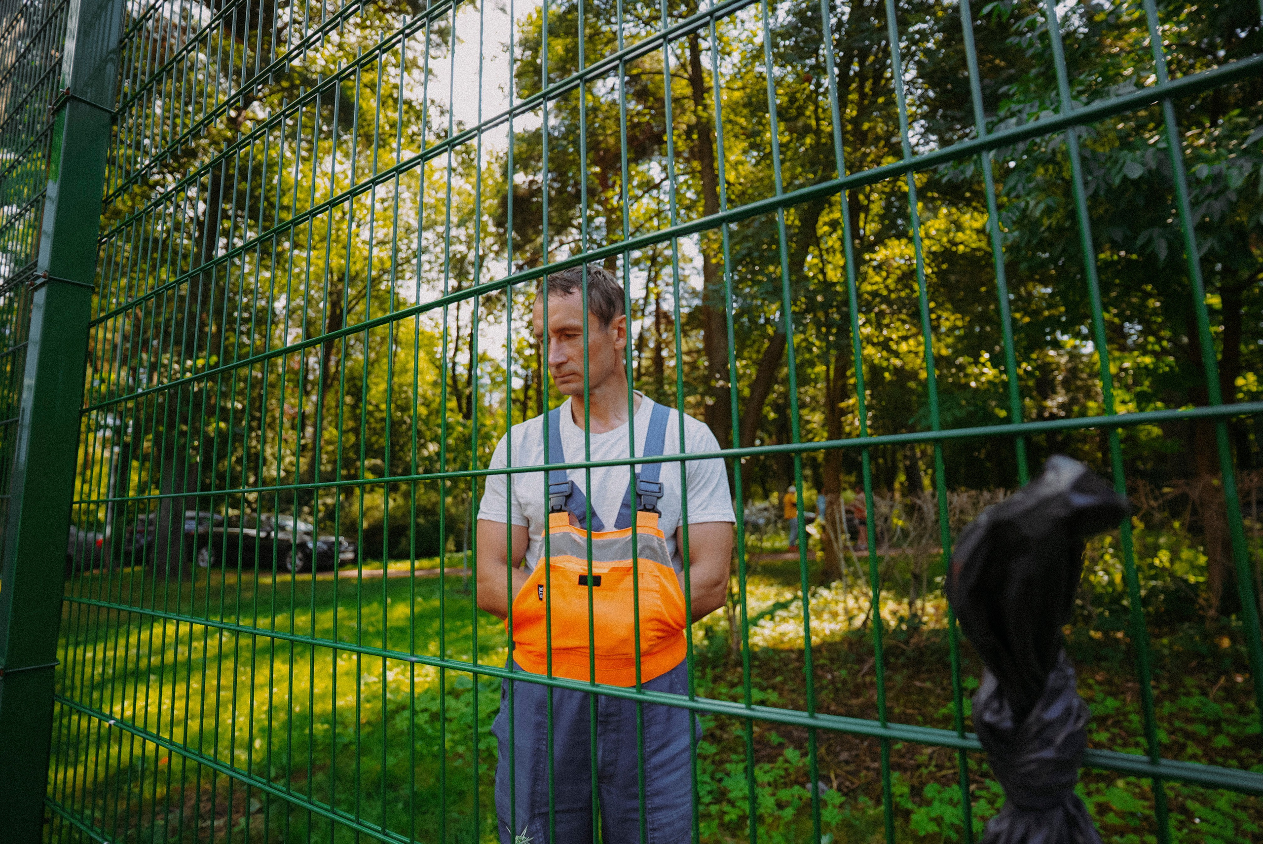 2025. Стрит-фотография, полная абсурда, идиотизма и красоты