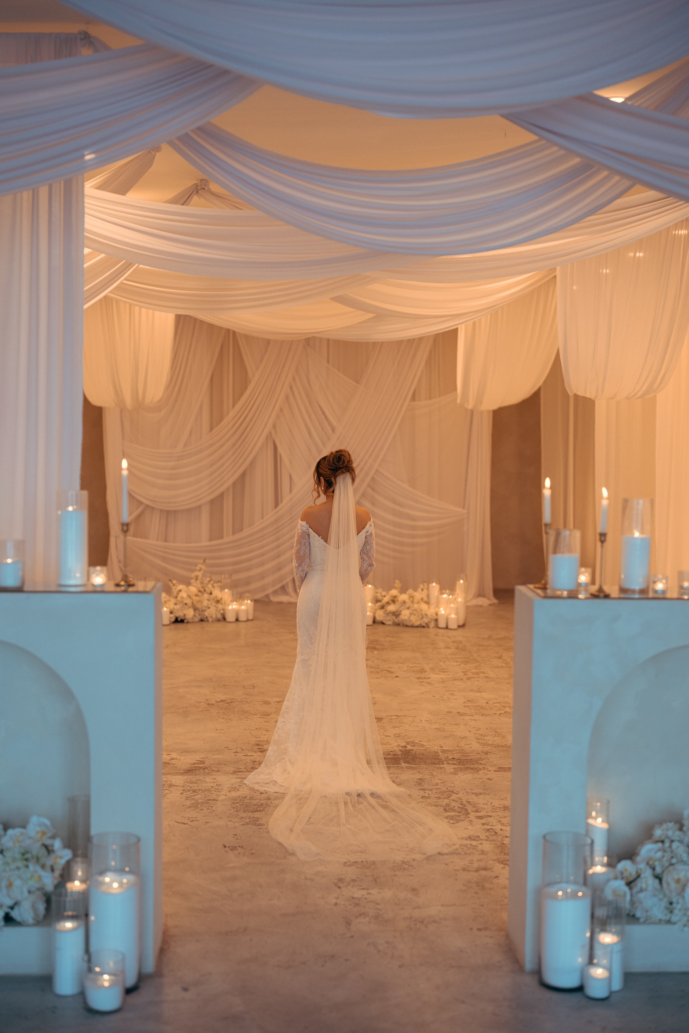 A&R. Wedding & elopement photographer Viktoriya Kravtsov. Las Vegas