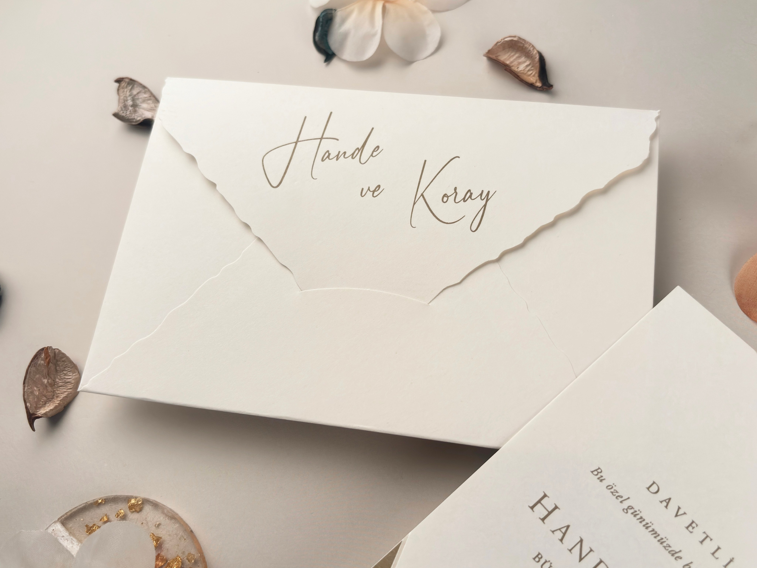 Invitații Elegante și Refined: Catalogul Ellite | Nunta, Petreceri, Evenimente Corporate.- invitații nuntă  - modele invitații nuntă  - invitații nuntă 2025  - invitații de nuntă elegante  - invitații de nuntă personalizate  - invitații nuntă online  - invitații nuntă handmade  - catalog invitații nuntă  - invitații originale nuntă  - invitații de nuntă moderne  - invitații nuntă vintage  - invitații nuntă rustice  - invitații nuntă clasice  - design invitații nuntă  - invitații de nuntă cu tematică.- invitații nuntă florale  - invitații nuntă boho  - invitații nuntă aurii  - invitații nuntă minimaliste  - invitații nuntă cu sigiliu  - invitații nuntă cu acuarelă  - invitații nuntă cu fotografie  - invitații nuntă cu inițiale  - invitații nuntă elegante alb-negru  - invitații nuntă cu hârtie texturată  - invitații nuntă cu decupaj laser  - invitații nuntă cu flori uscate. - print invitații nuntă  - invitații nuntă personalizate cu numele mirilor  - invitații nuntă cu plic inclus  - invitații nuntă cu cartolină dublă  - invitații nuntă calitate premium  - invitații nuntă ieftine  - invitații nuntă rapide.- invitații nuntă România  - invitații nuntă București / Botoșani . Iași suceava- invitații nuntă cu livrare în țară  - invitații nuntă online România.- „Invitație de nuntă elegantă cu design floral și plic crem”  - „Model de invitație de nuntă vintage cu sigiliu de ceară”  - „Set complet invitații de nuntă personalizate cu inițialele mirilor”  - „Invitație de nuntă modernă cu design minimalist și text negru pe fundal alb”  - „Invitație de nuntă rustică pe hârtie kraft cu șnur de iută”  - „Invitație de nuntă cu decupaj laser și detalii aurii” - „Invitație de nuntă în stil boho cu imprimeu floral colorat”  - „Invitație romantică de nuntă cu flori uscate și panglică din satin”  - „Invitație de nuntă clasică cu monogramă și font caligrafic”  - „Invitație de nuntă în stil glamour cu folie aurie și text embosat”- „Model de invitație de nuntă 2025 cu design elegant și font modern”  - „Cele mai noi invitații de nuntă 2025 – stil floral, sofisticat”