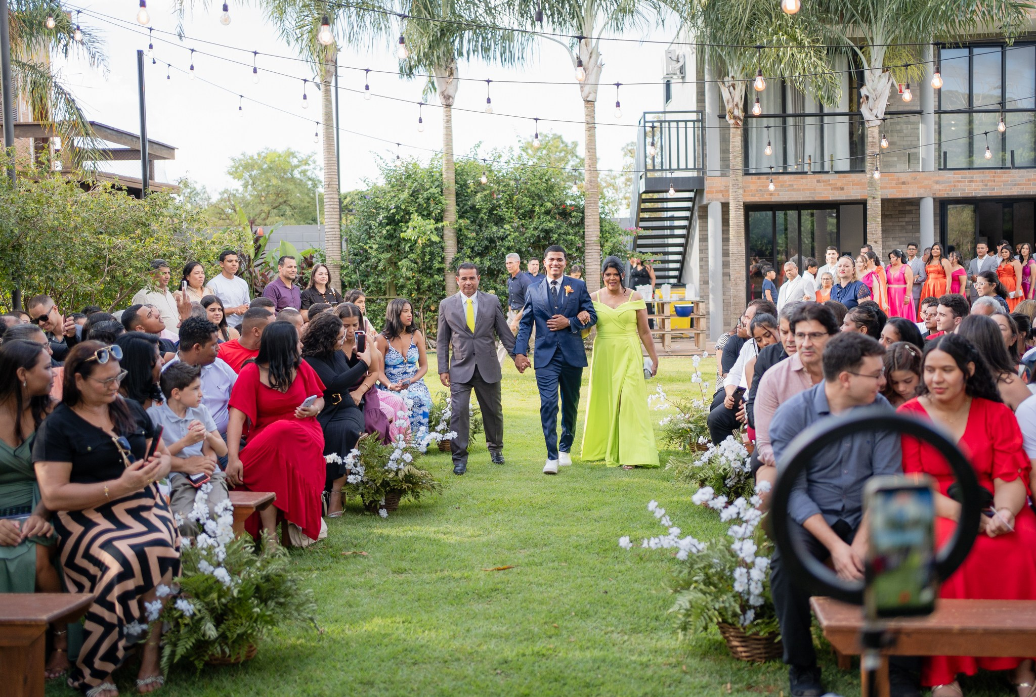 Larissa & Vinicius — Espaço Faveral / Aararaquara. Robson Colaço