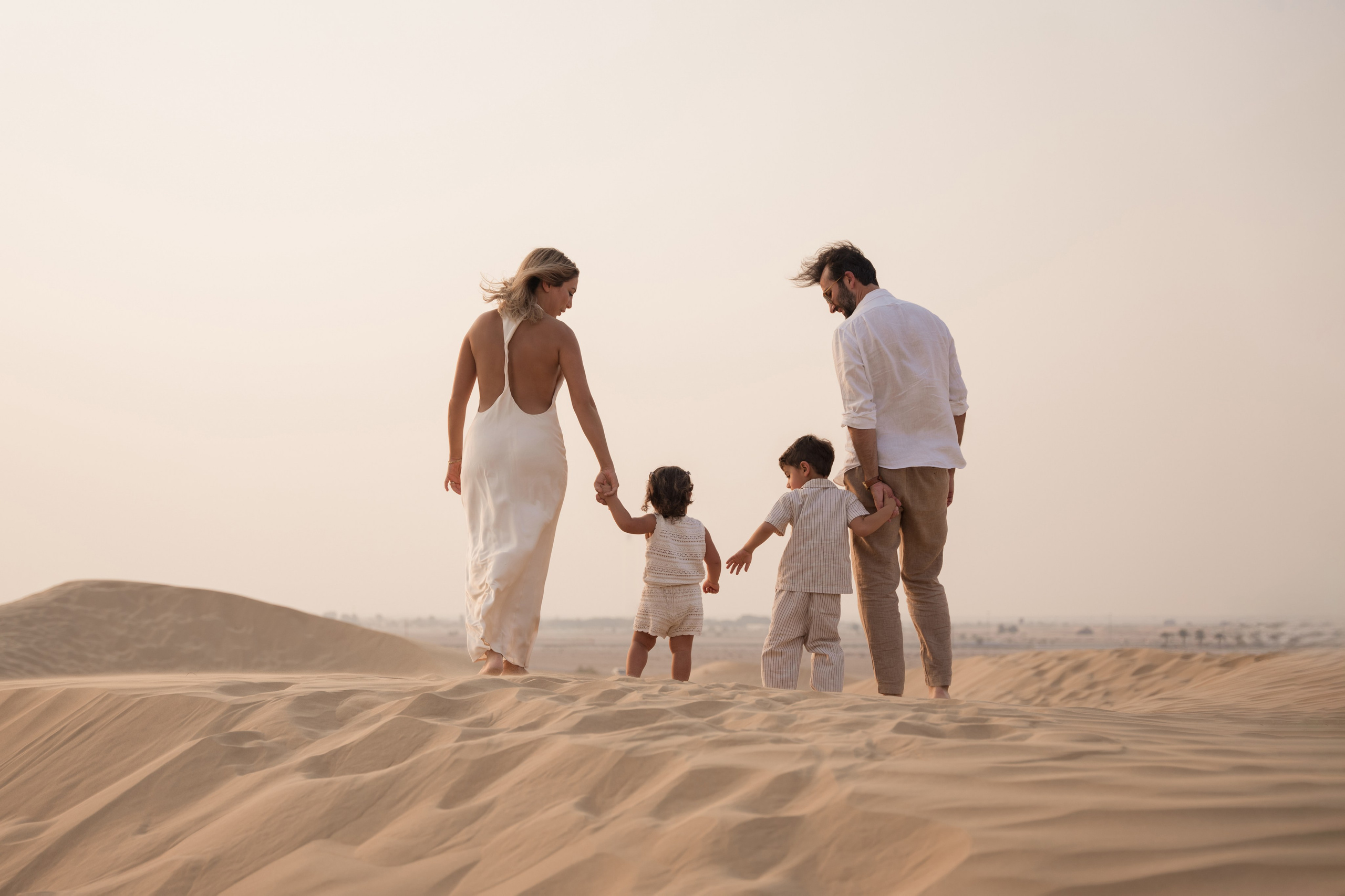 Sun, sand & family. Angela Iakovleva — Family Photographer in Dubai