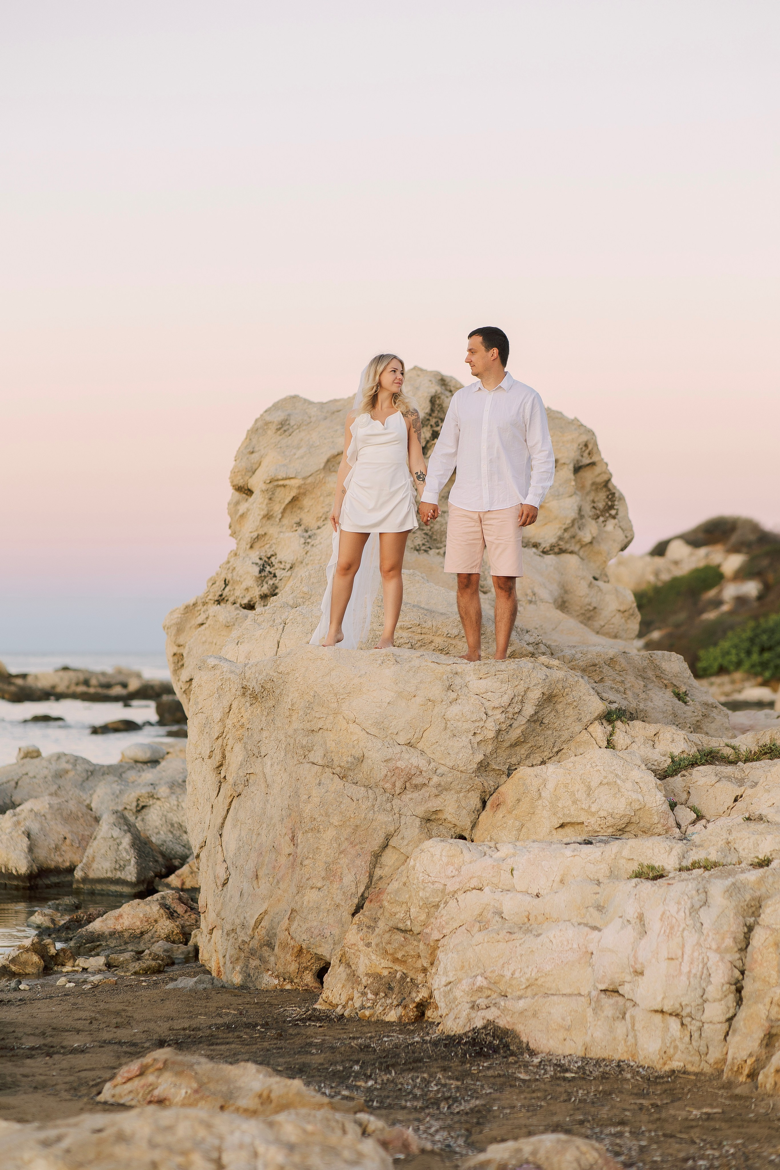 Sunset. Love Story on the beach in Side at sunrise. Professional Photographer in Alanya, Side, Belek, Antalya. Turkiye