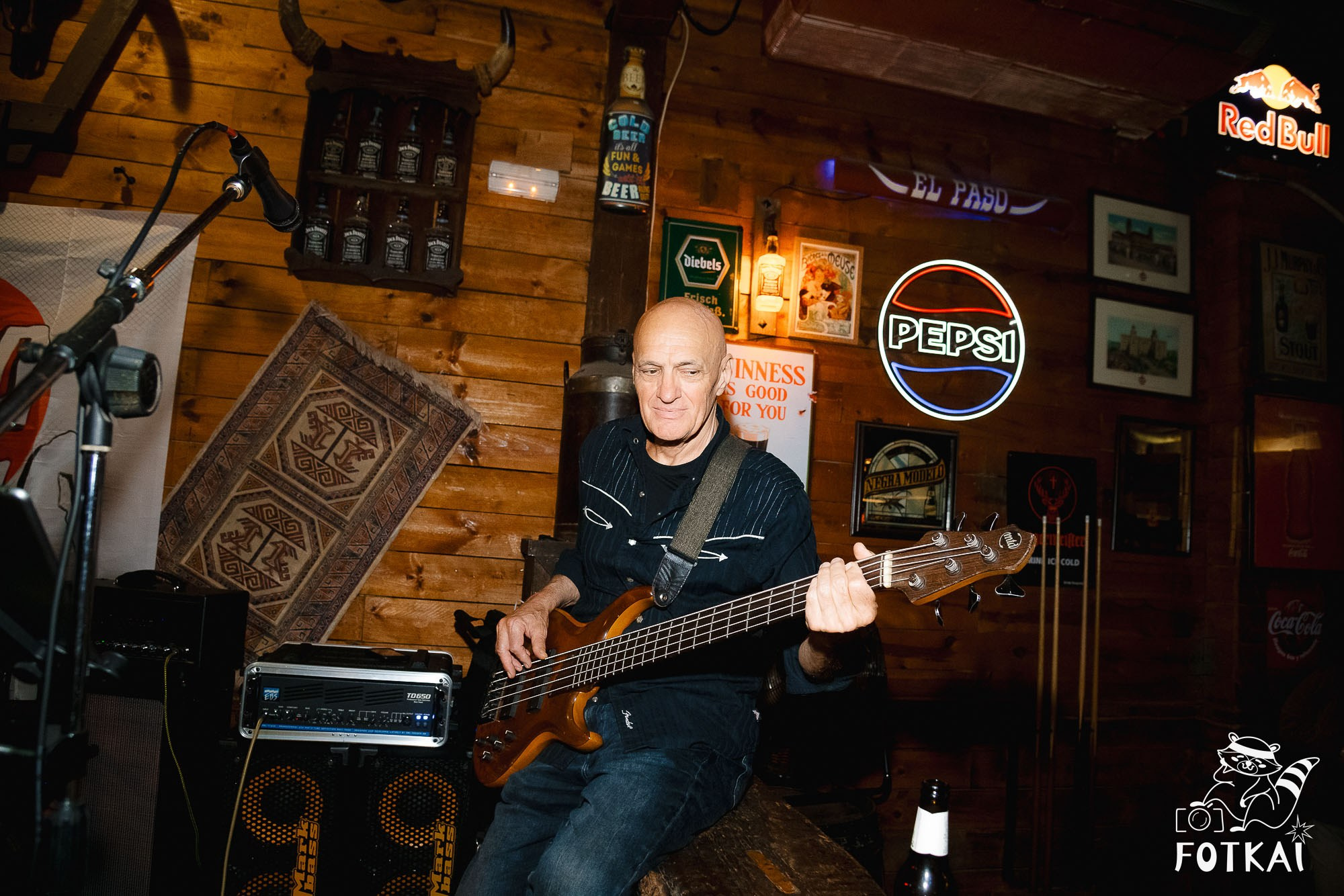 Dirty Picks — Concert Photos at El Paso Bar, Torrevieja, 2026 | FOTKAI