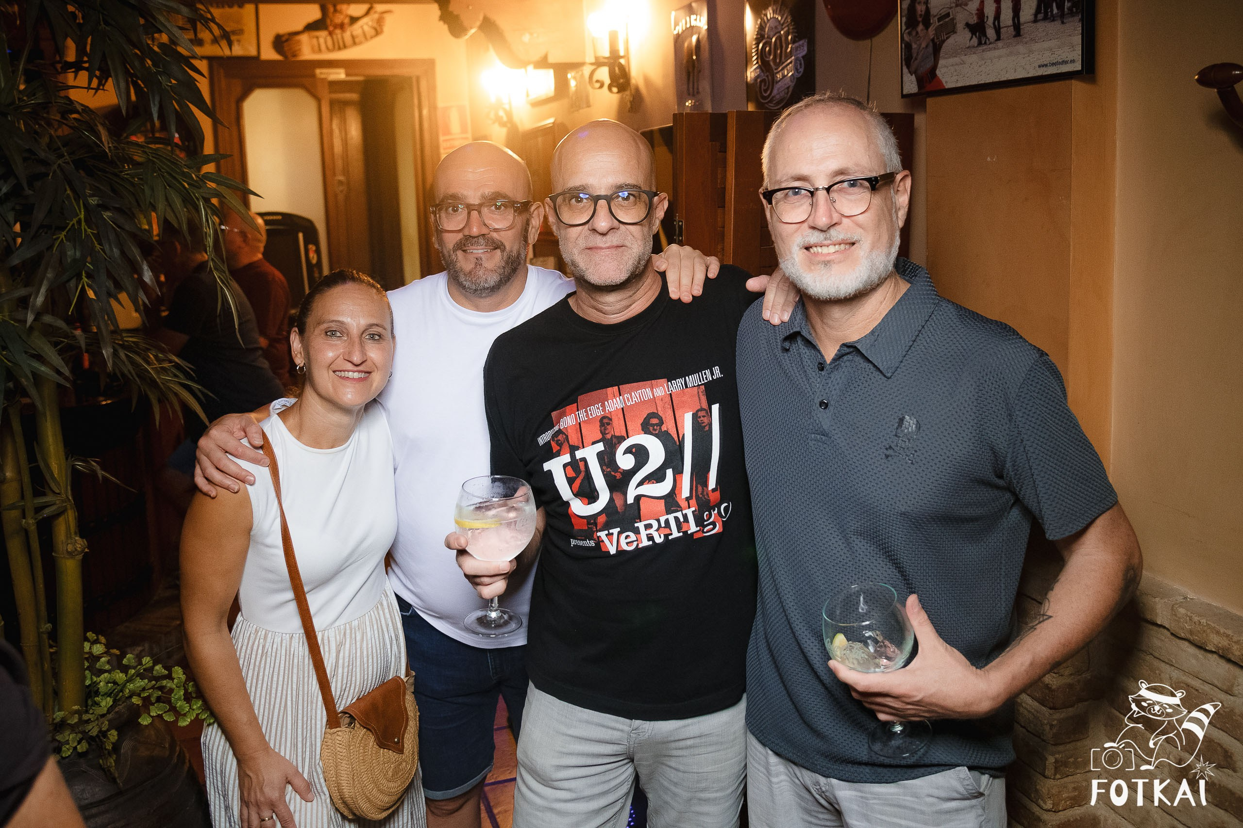 Stones of the Coast en Café Aljibe Rojales: Reportaje fotográfico 30.08.25 | FOTKAI