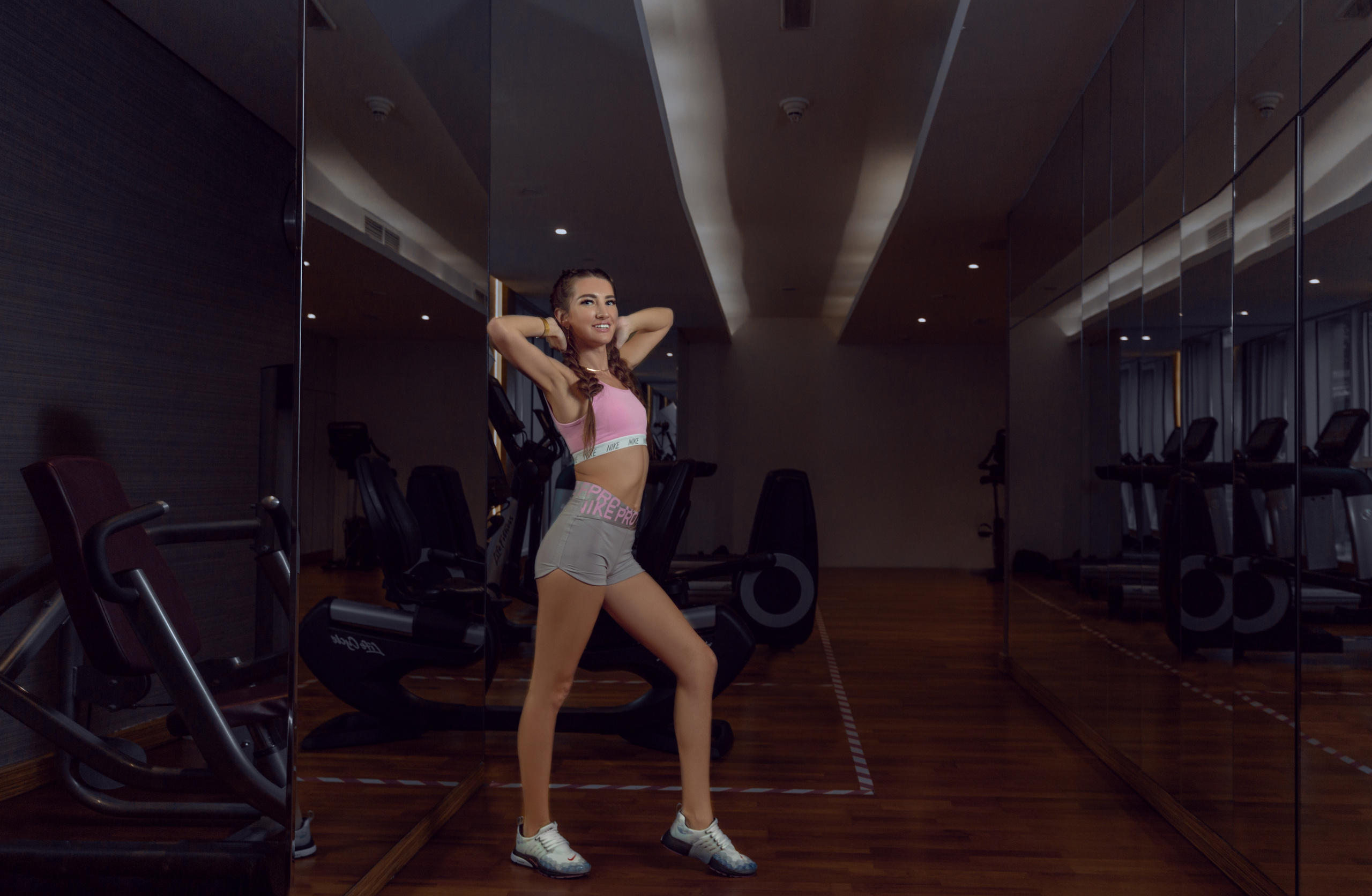 Photo content for fitness trainer Alina. Photographer in Dubai Dmitry Gromov