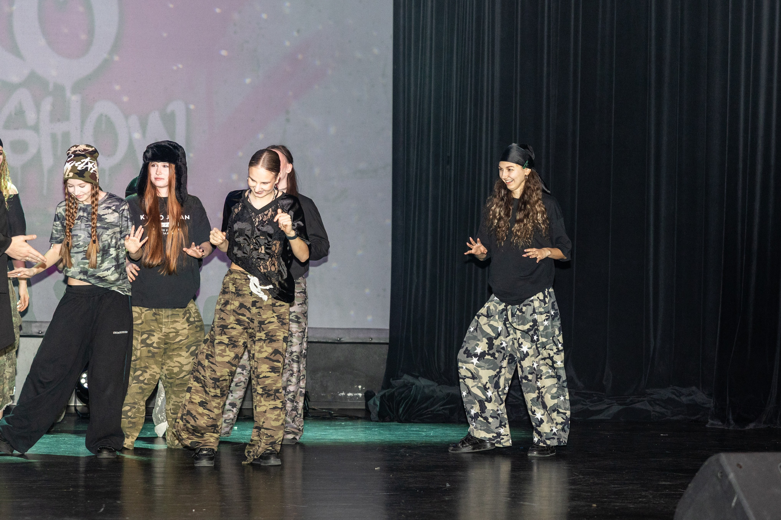 LEO DANCE SHOW WINTER 2025. Семейный и детский фотограф в Варшаве Мила Бобровская