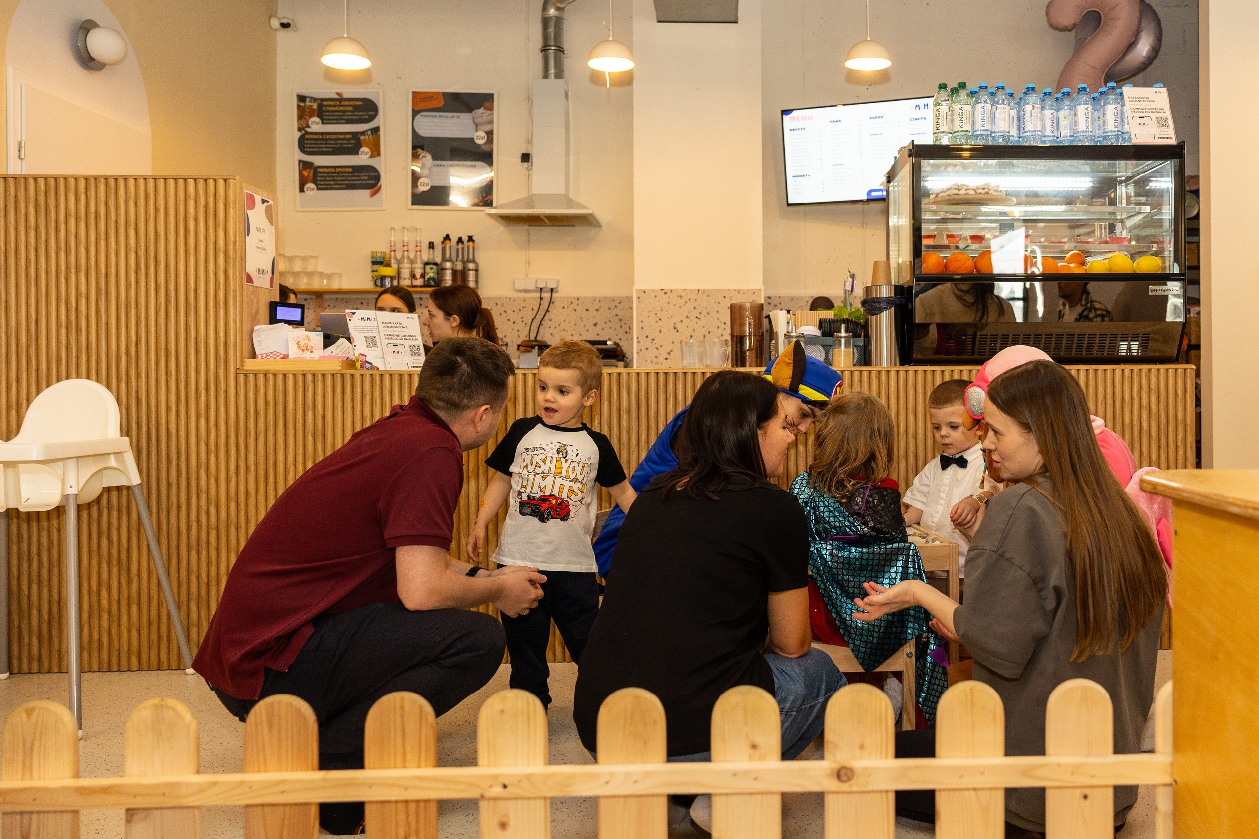 День рождения Артёма 24 января 2026 года. Семейный и детский фотограф в Варшаве Мила Бобровская