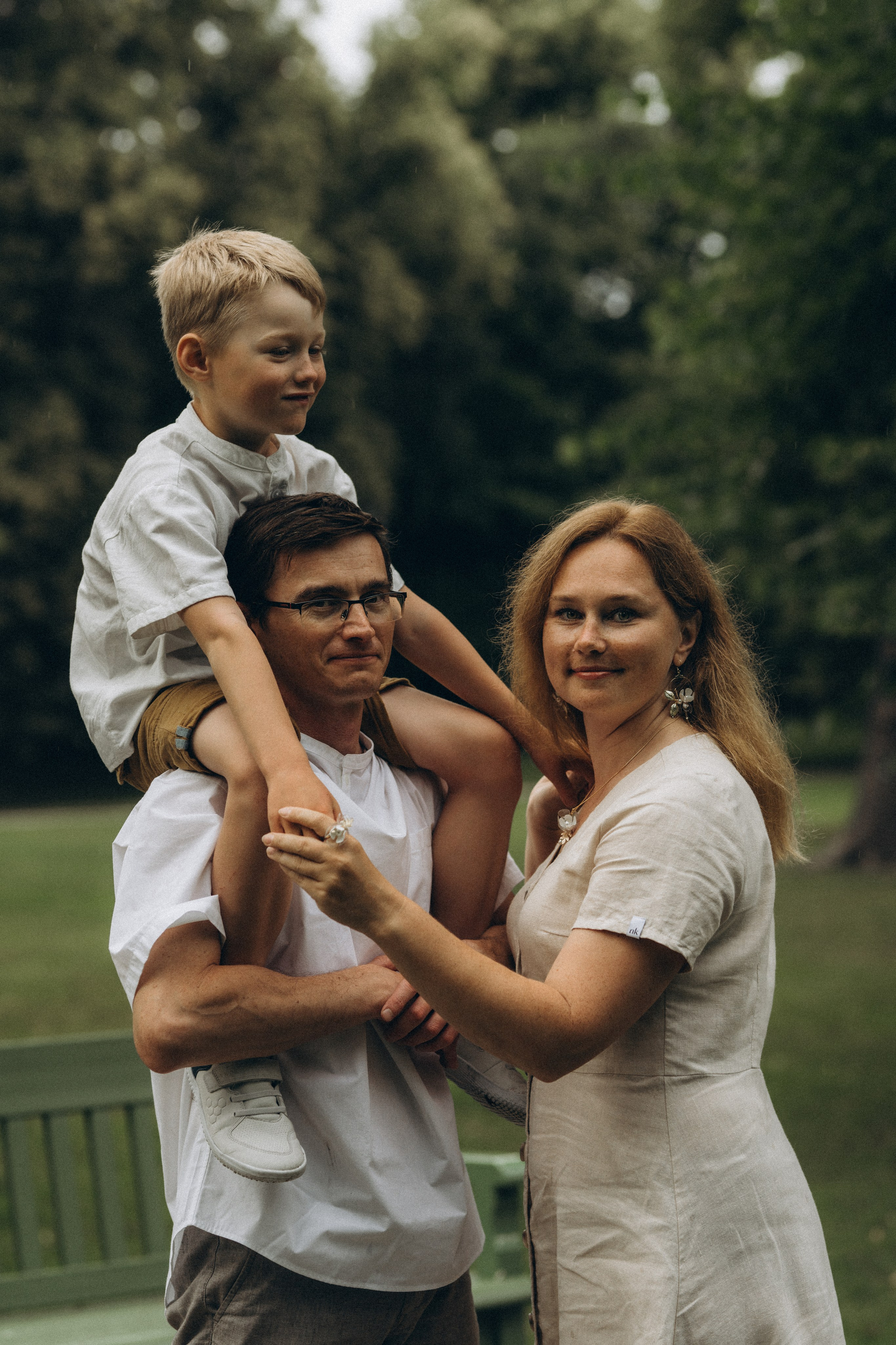 Kaivopuisto. Wedding and potrait photographer in Helsinki Vickan O