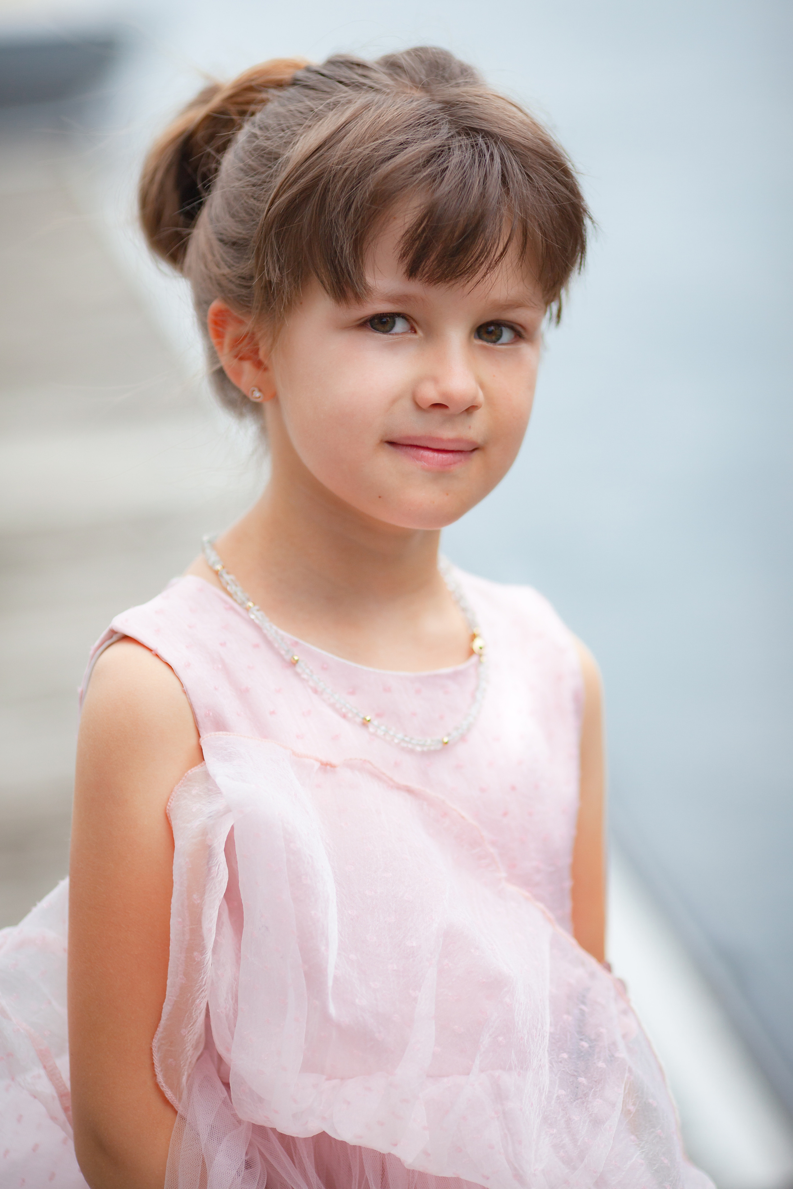 Kinderportrait Lindenberg, Kinderfotografie Allgäu, Portraitshooting Kinder Bayern, Professionelle Kinderportraits Lindenberg, Outdoor Kinderfotografie Allgäu, Studio Kinderportrait Bayern, Einzelportrait Kinder Lindenberg, Kinderfotografie drinnen Allgäu, Kinder Lifestyle Shooting Bayern, Porträtfotografie Kinder Lindenberg